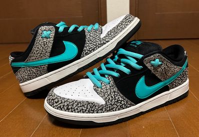 Nike SB Dunk Low "Elephant/Safari"