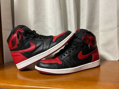 Nike Air Jordan 1 Retro High OG "Bred/Banned" (2016)