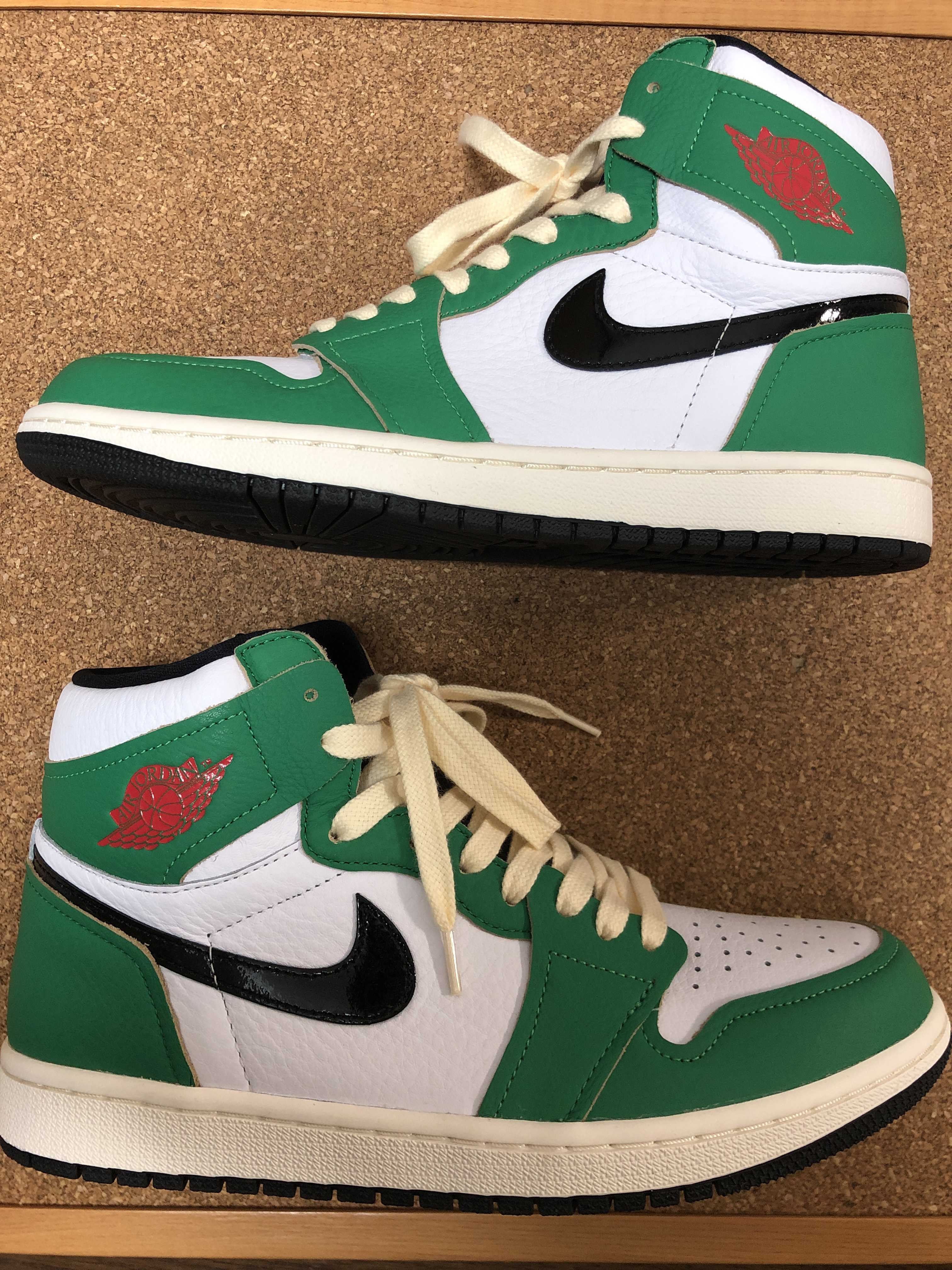 Nike Women's Air Jordan 1 High OG "Lucky Green/White-Sail-Black"
