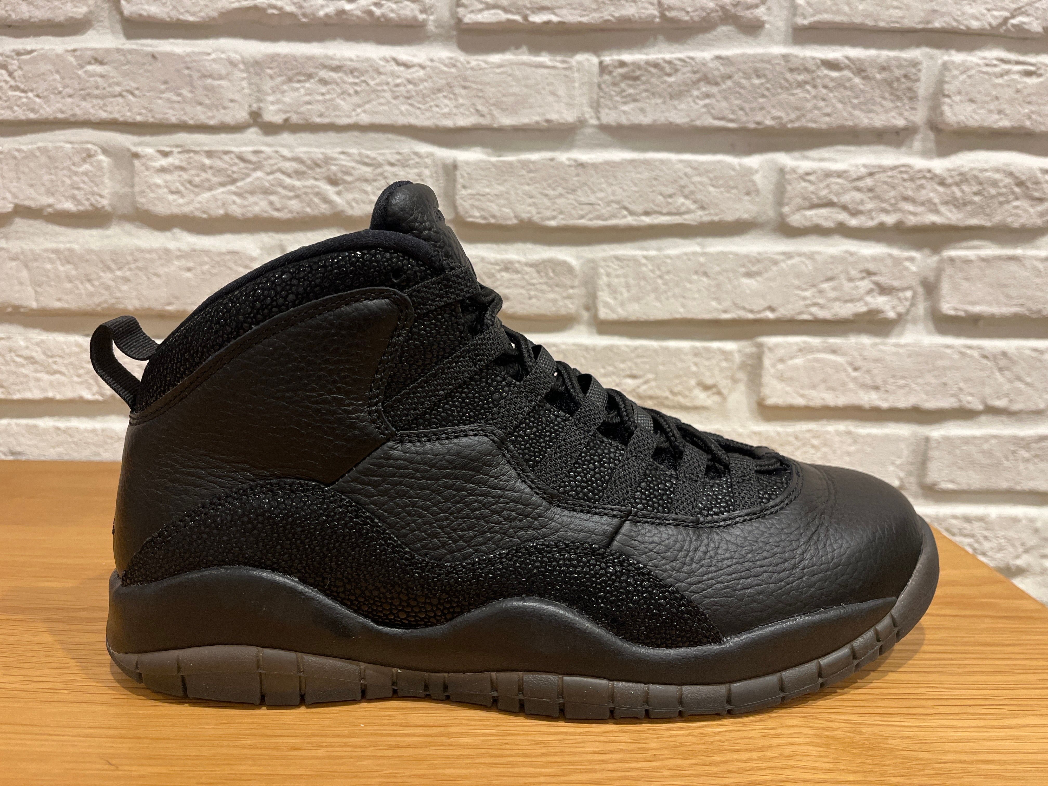 OVO × Nike Air Jordan 10 Retro Drake "Black/Metallic Gold"