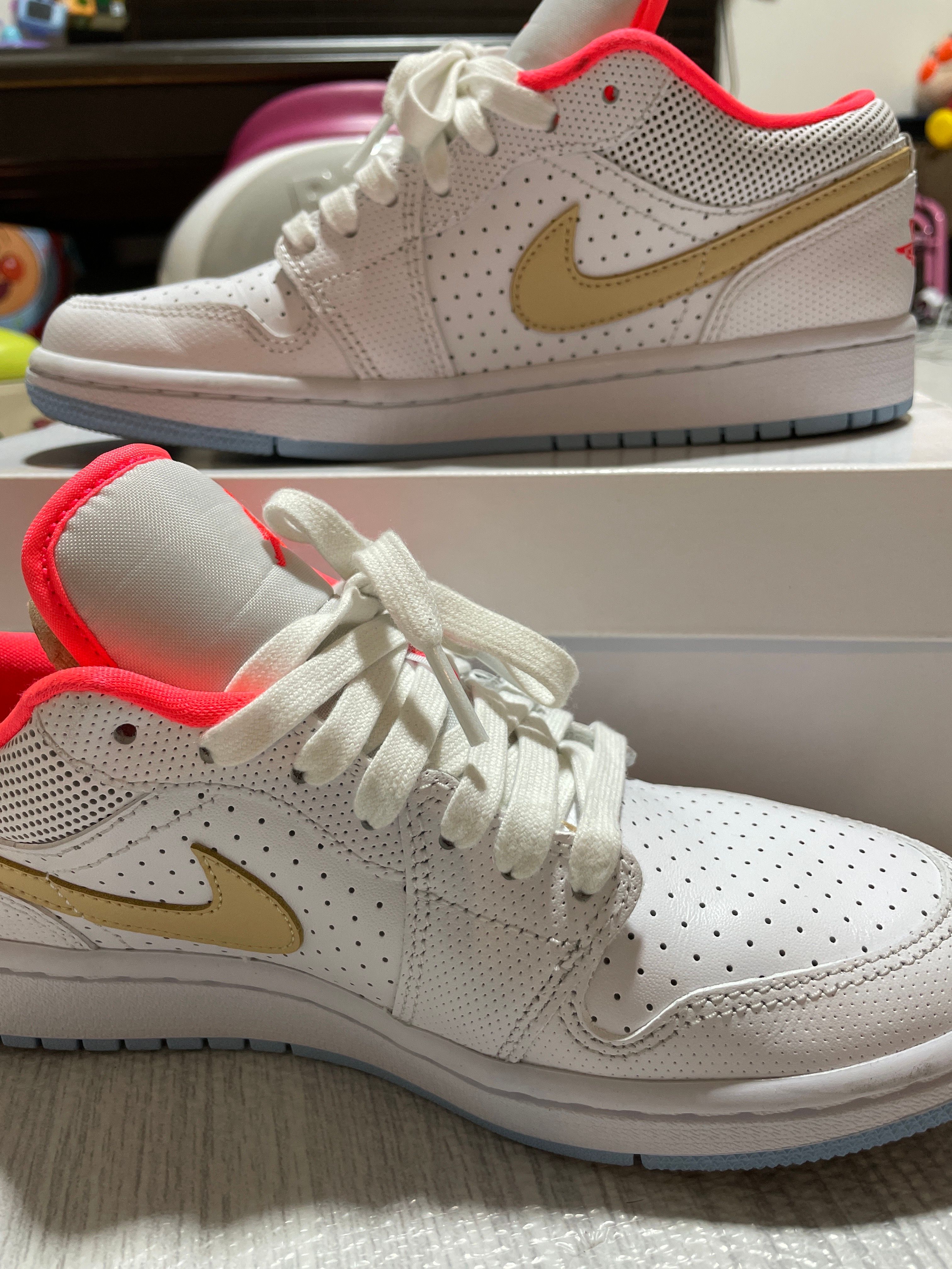 Nike Women's Air Jordan 1 Low SE "Flash Crimson"
