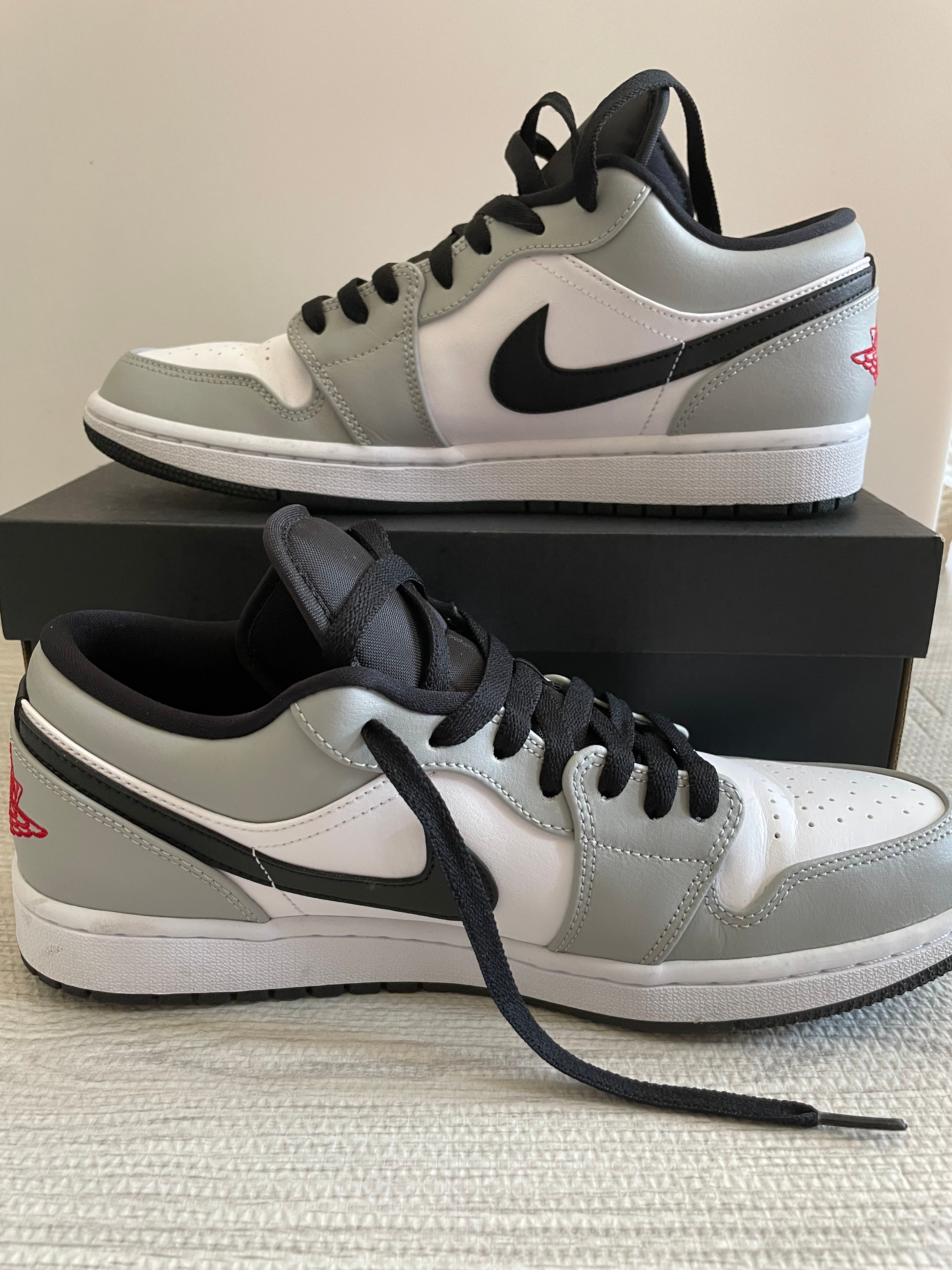 Nike Air Jordan 1 Low "Light Smoke Grey"