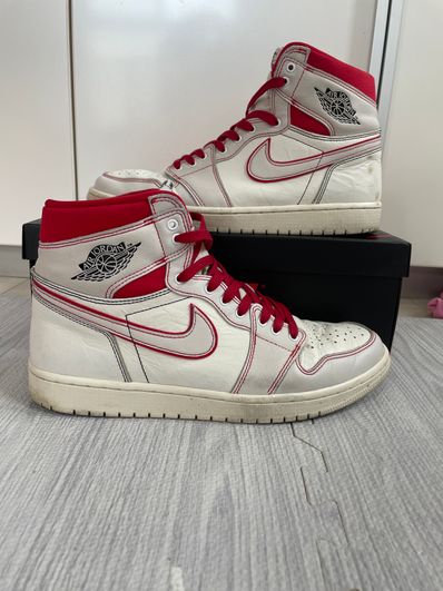 Nike Air Jordan 1 Retro High OG "Sail/University Red"
