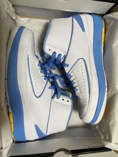 Nike Air Jordan 2 Retro Melo White/Varsity Maize/University Blue (2018)