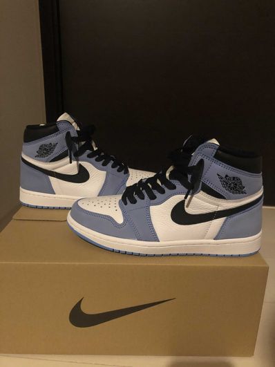Nike Air Jordan 1 High OG "University Blue"