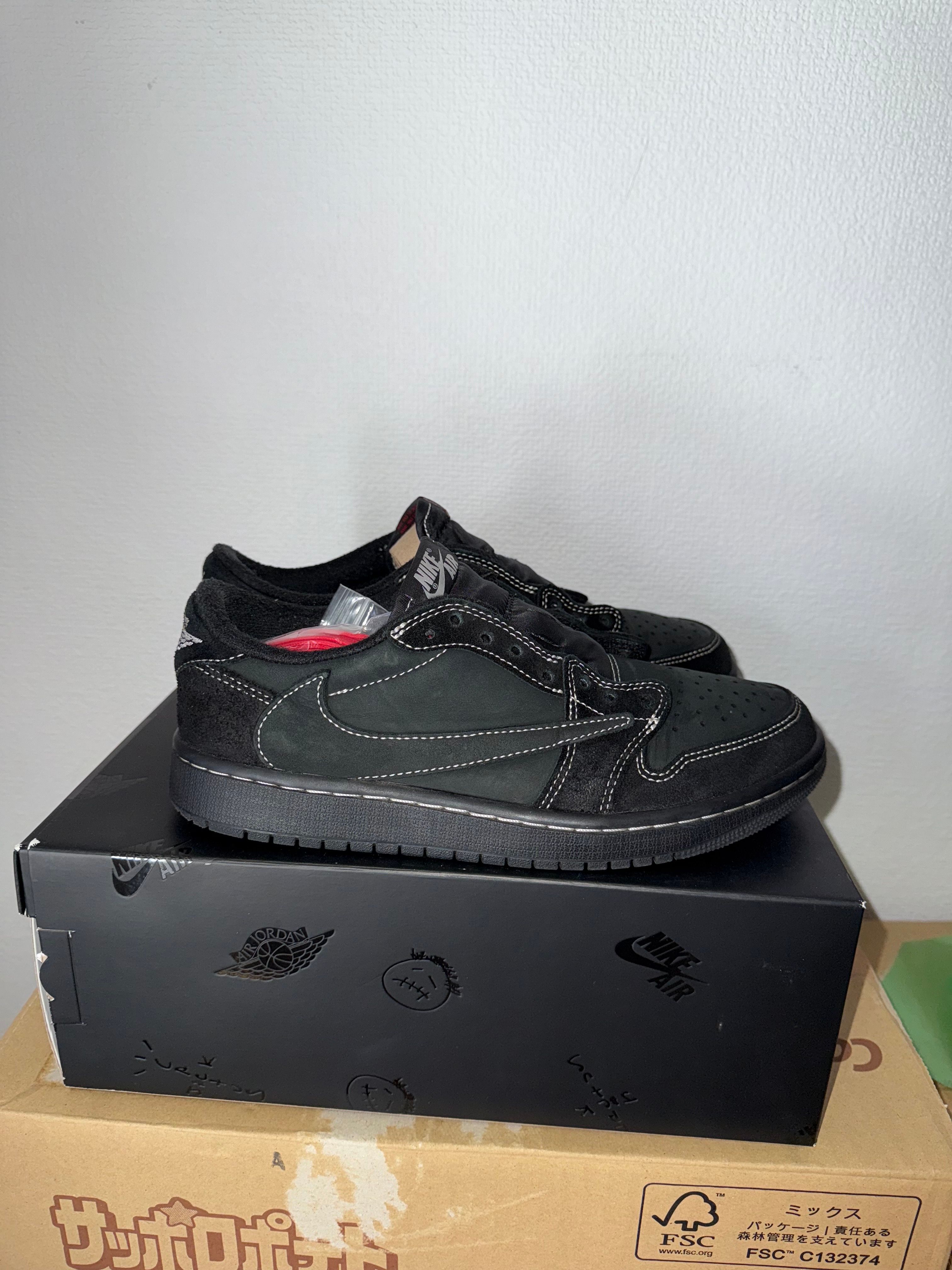 Travis Scott × Nike Air Jordan 1 Low OG SP "Black Phantom"