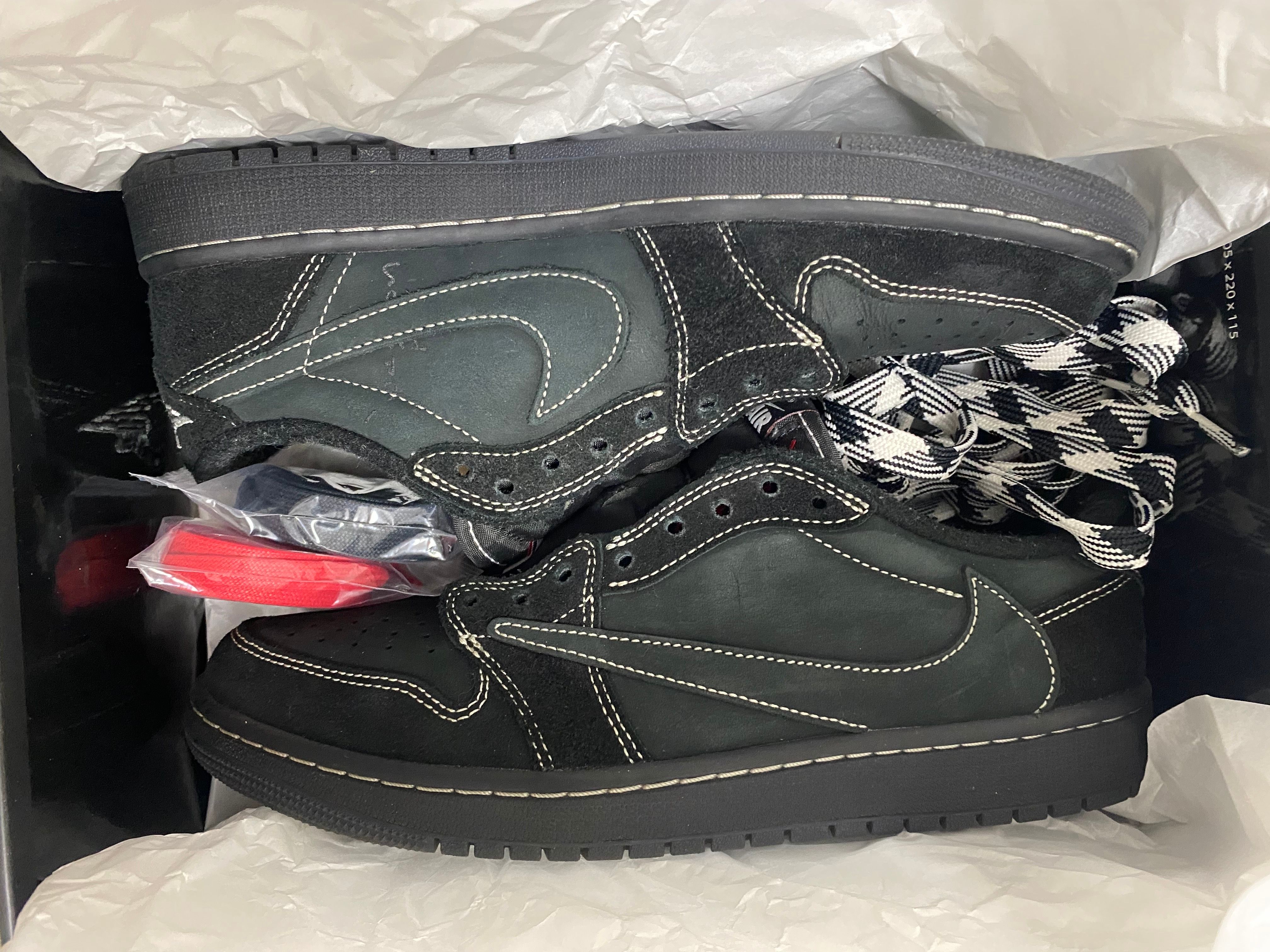 Travis Scott × Nike Air Jordan 1 Low OG SP "Black Phantom"