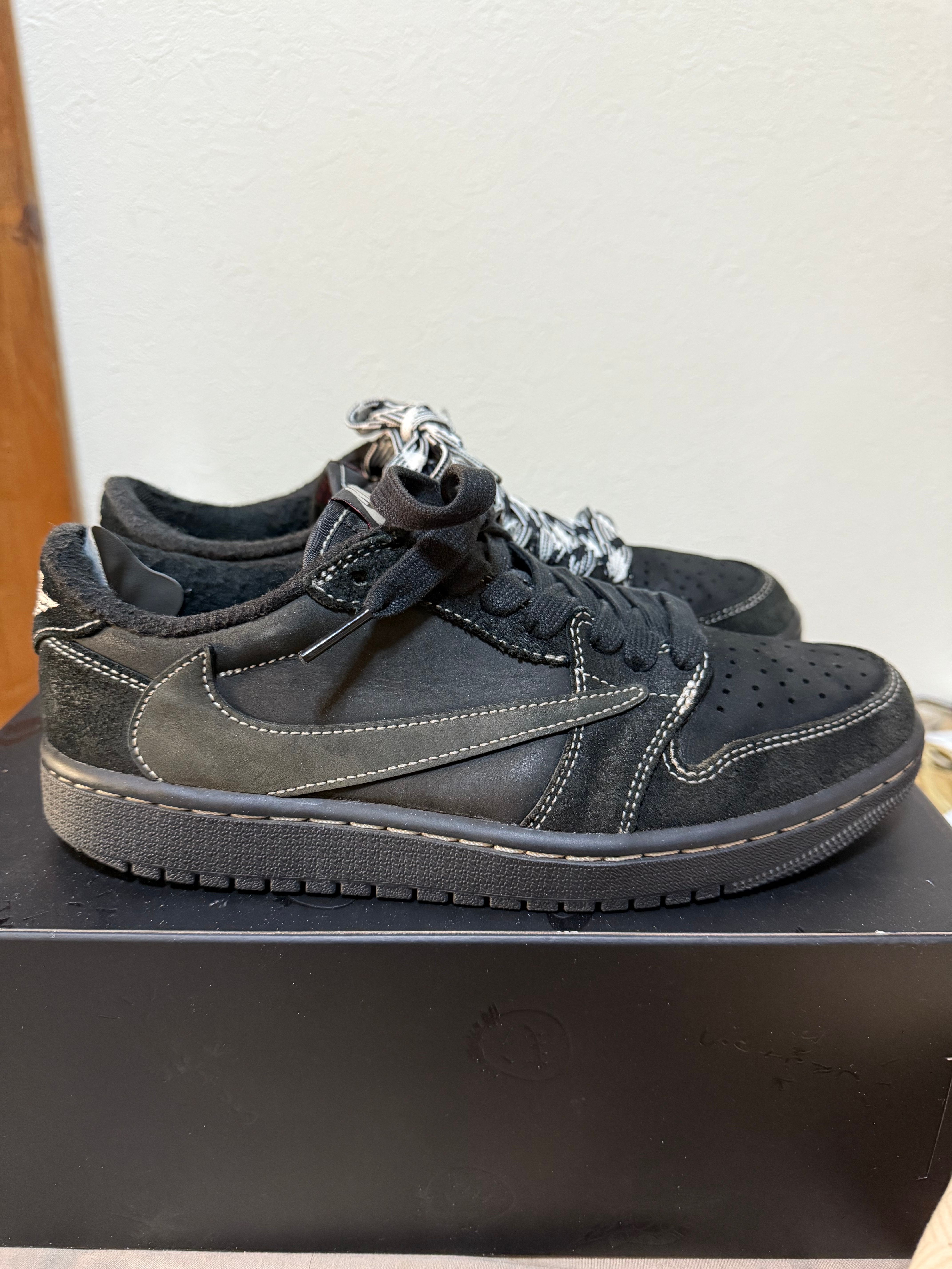 Travis Scott × Nike Air Jordan 1 Low OG SP "Black Phantom"