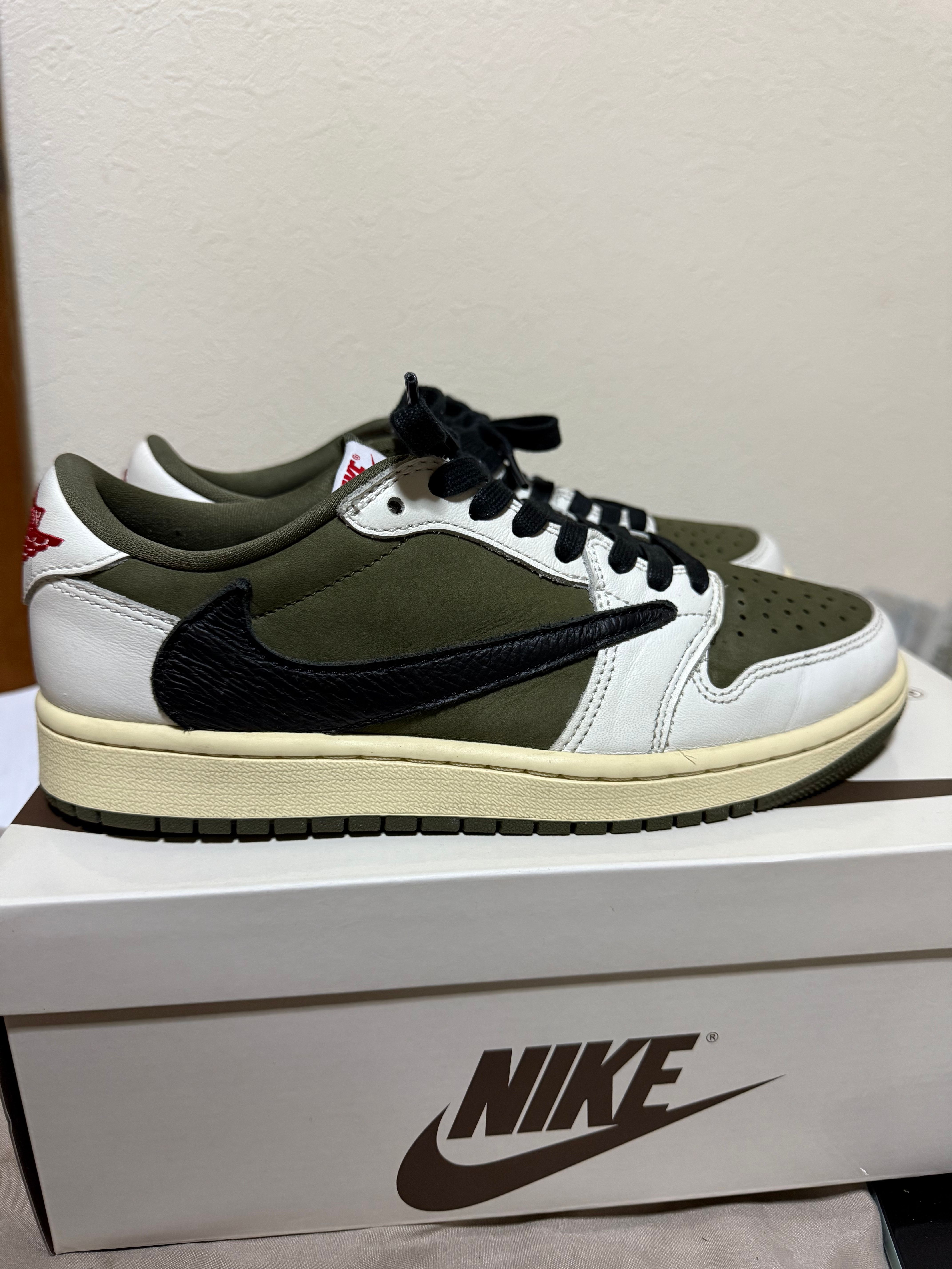 Travis Scott × Nike Air Jordan 1 Low OG SP "Reverse Olive"