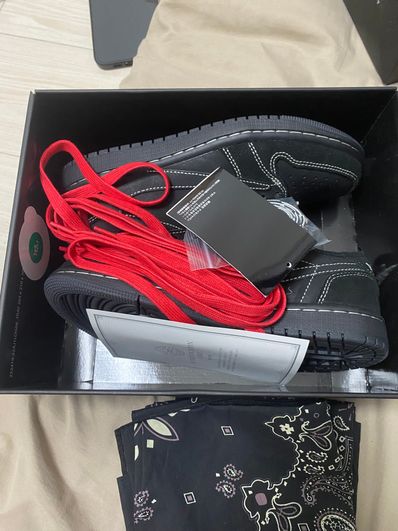 Travis Scott × Nike Air Jordan 1 Low OG SP "Black Phantom"
