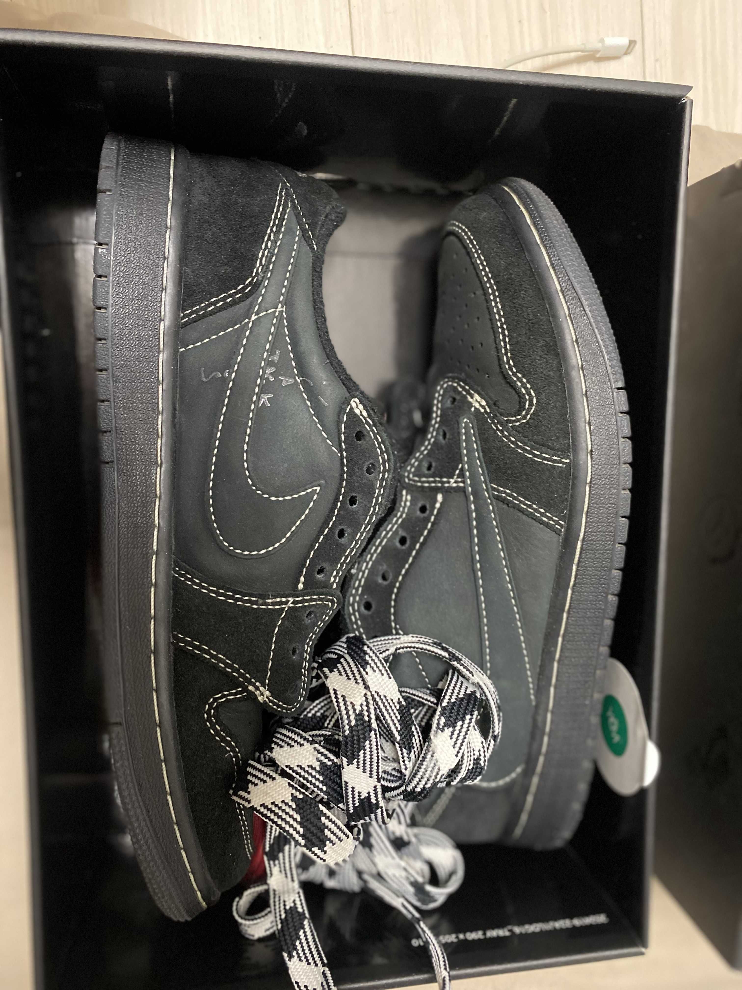 Travis Scott × Nike Air Jordan 1 Low OG SP "Black Phantom"