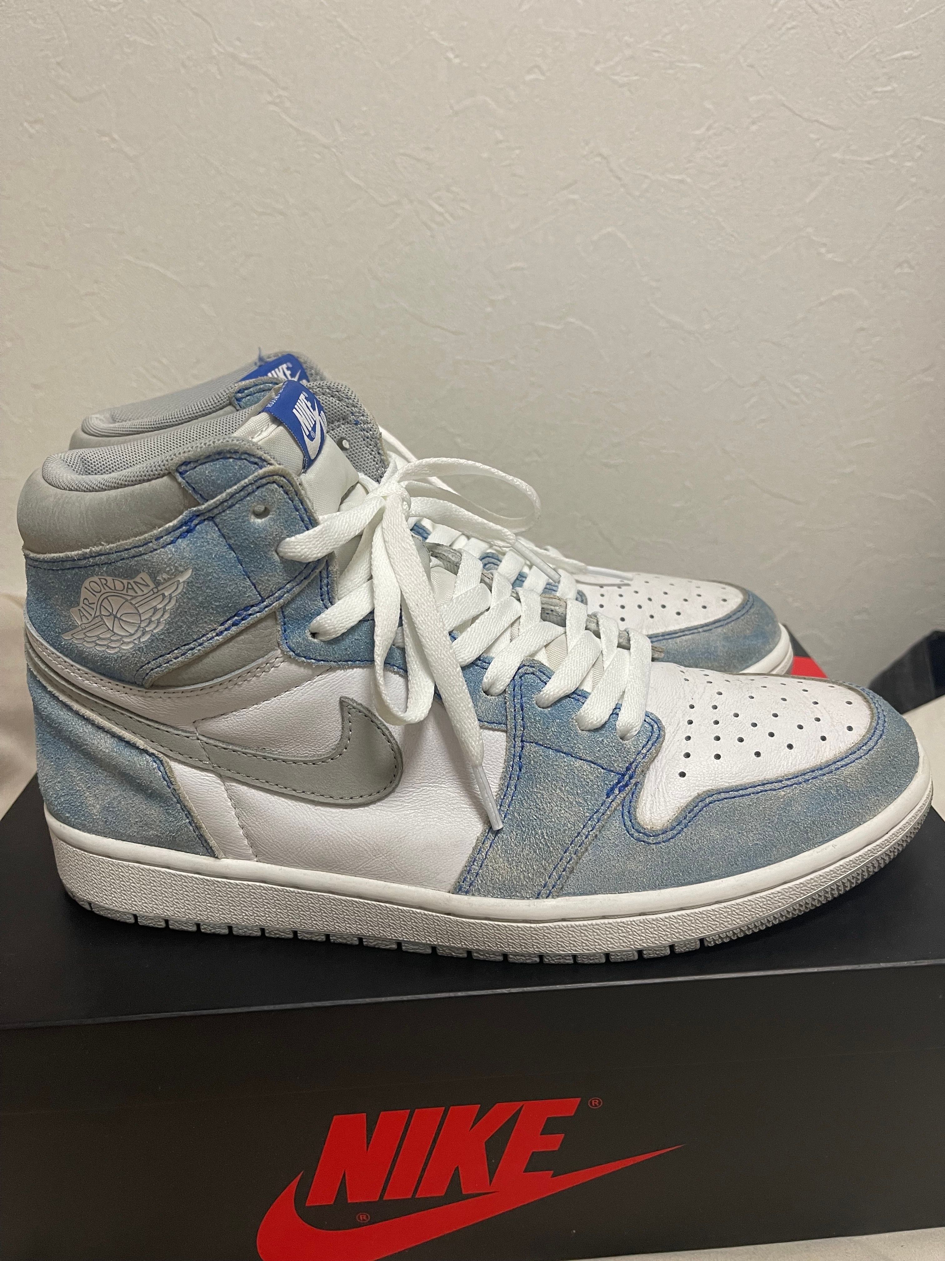 Nike Air Jordan 1 High OG "Hyper Royal"