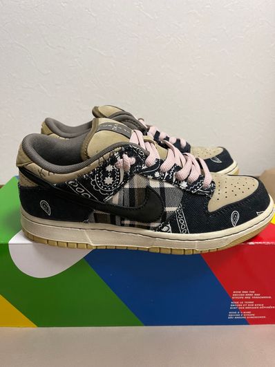 Travis Scott × Nike SB Dunk Low "Black/Parachute Beige"