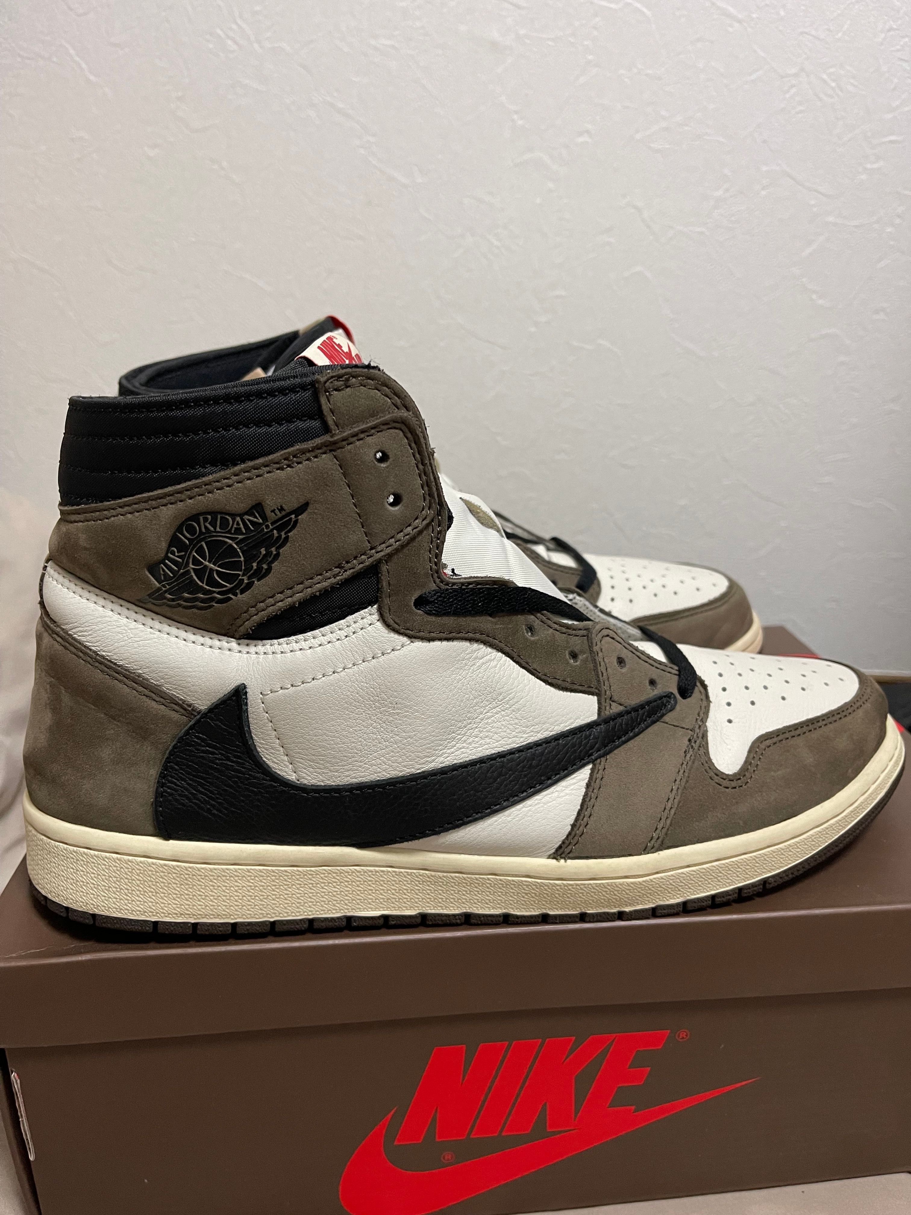 Travis Scott × Nike Air Jordan 1 Retro High OG TS SP "Sail/Dark Mocha"