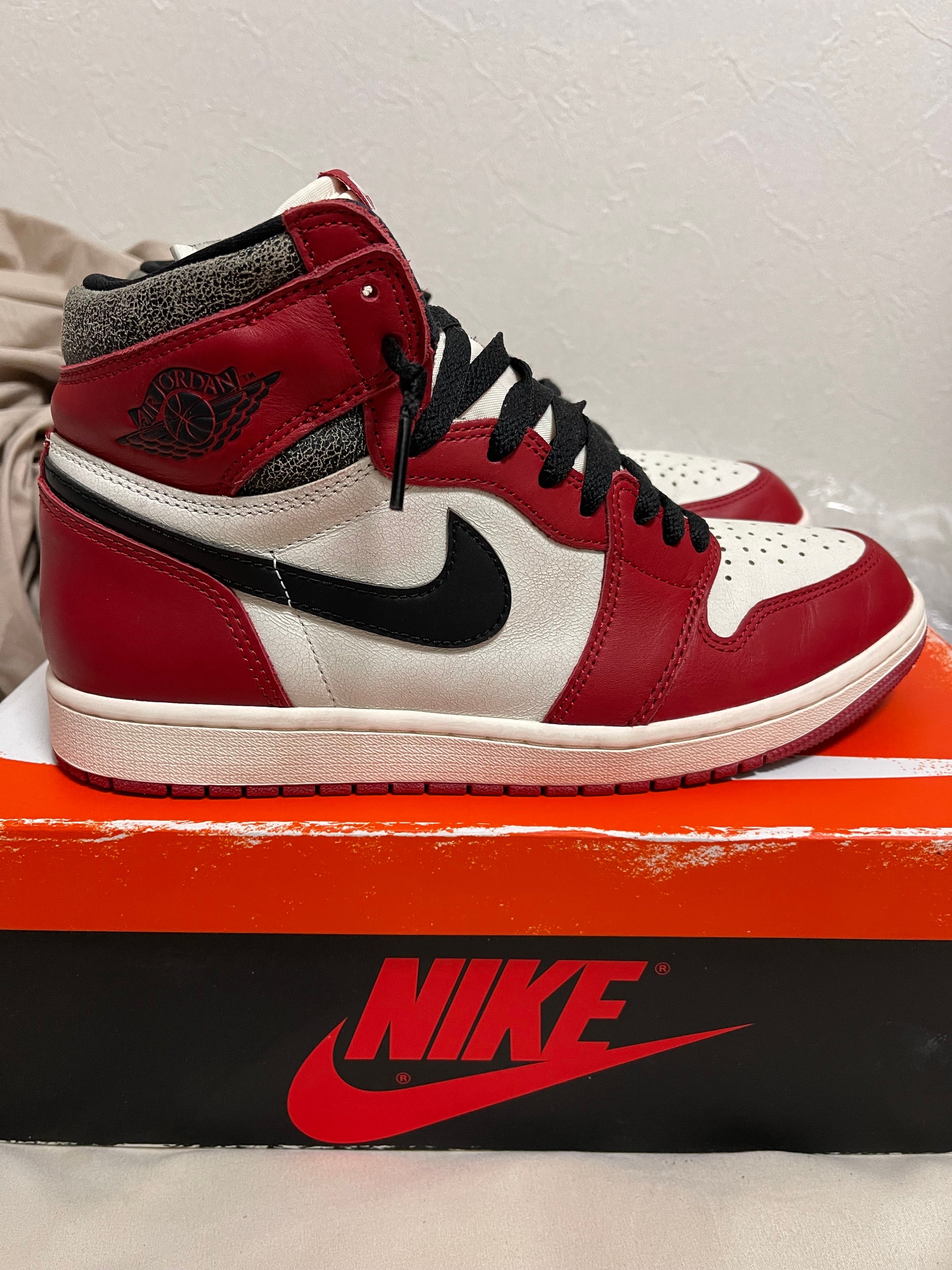 Nike Air Jordan 1 High OG "Lost & Found/Chicago"