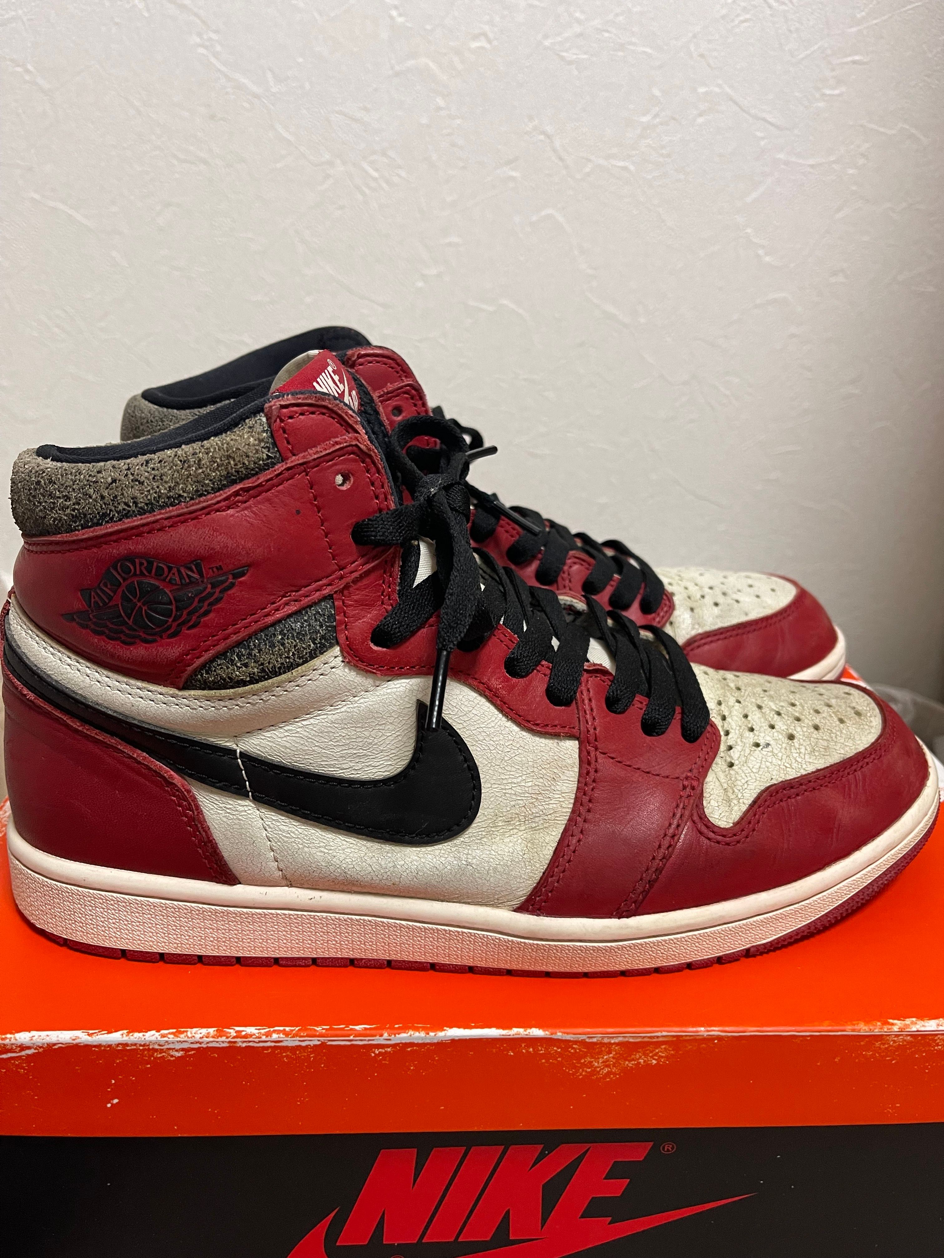 Nike Air Jordan 1 High OG "Lost & Found/Chicago"
