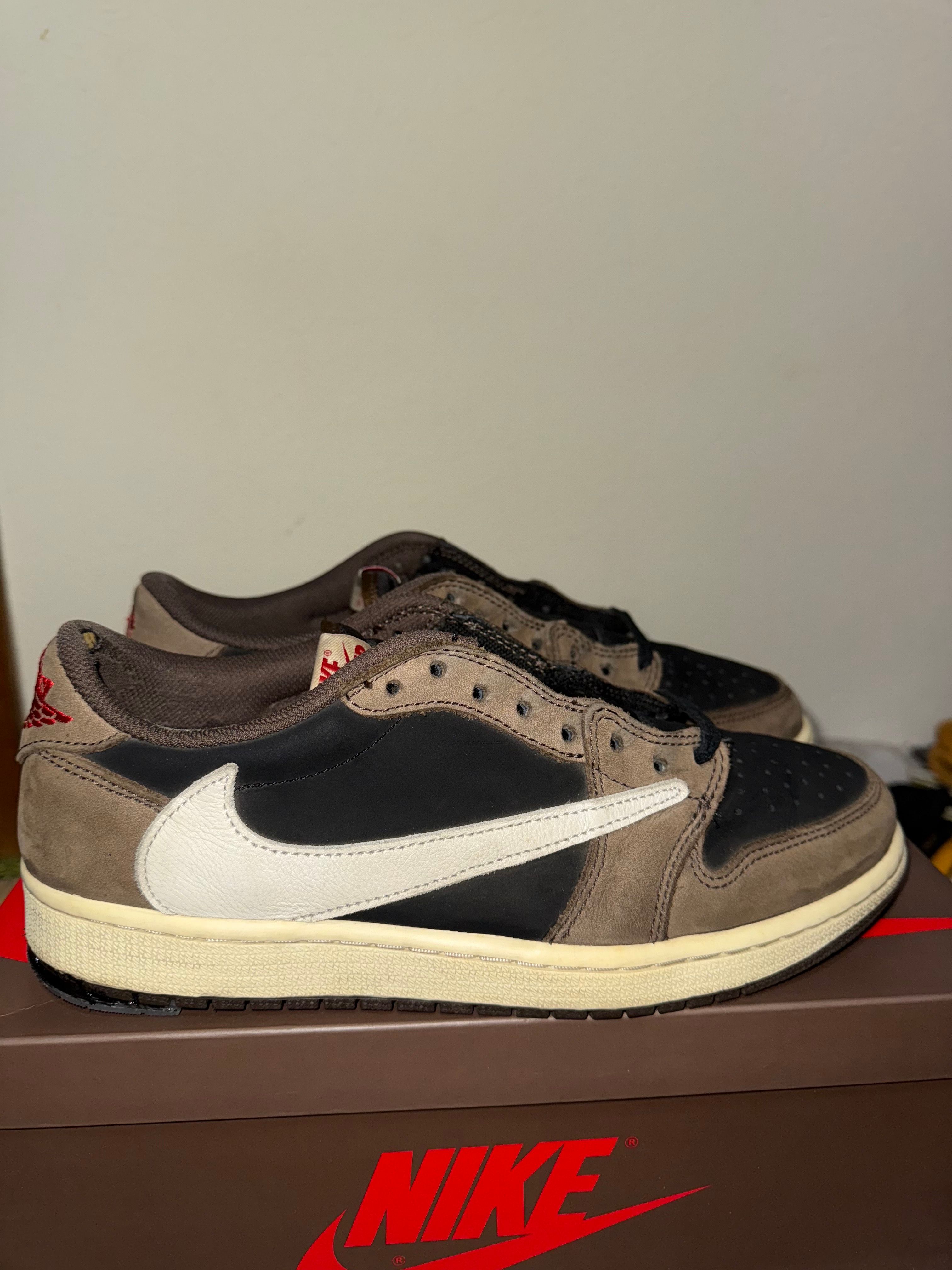 Travis Scott × Nike Air Jordan 1 Low OG SP-T "Black/Dark Mocha"