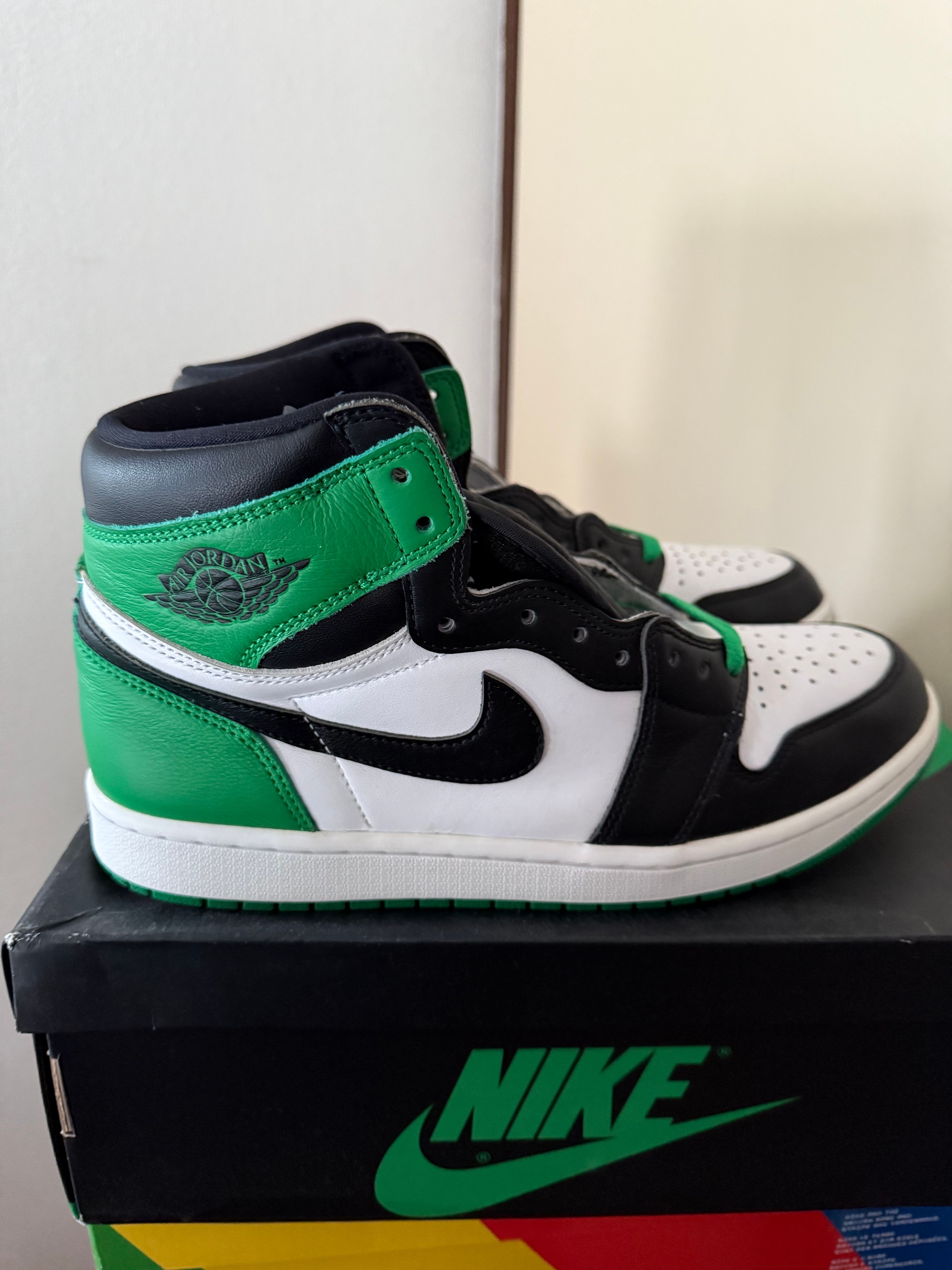 Nike Air Jordan 1 Retro High OG "Celtics/Black and Lucky Green" (2023)