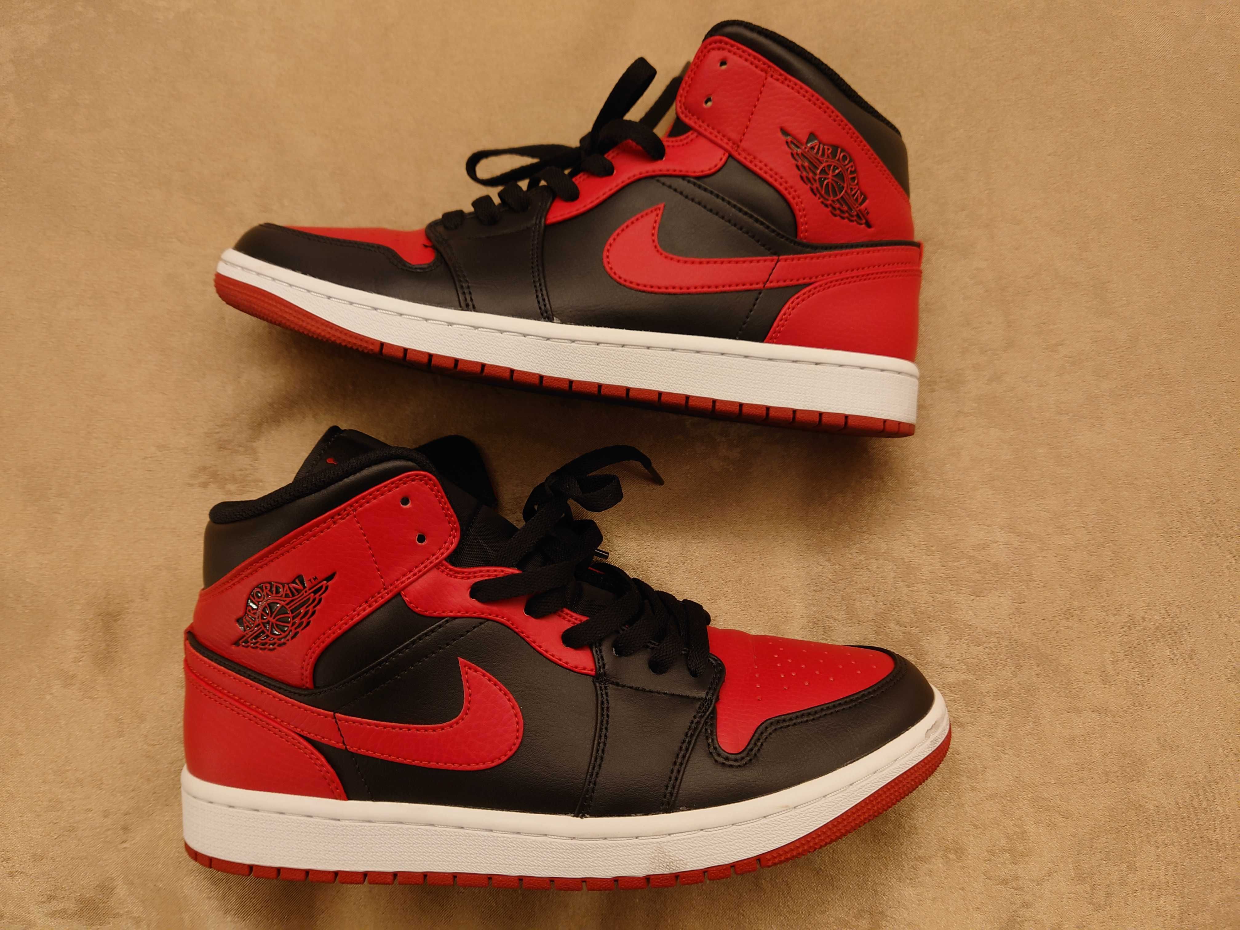 Nike Air Jordan 1 Mid "Bred"