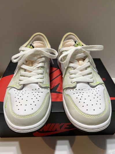 Nike Air Jordan 1 Low OG "Ghost Green"