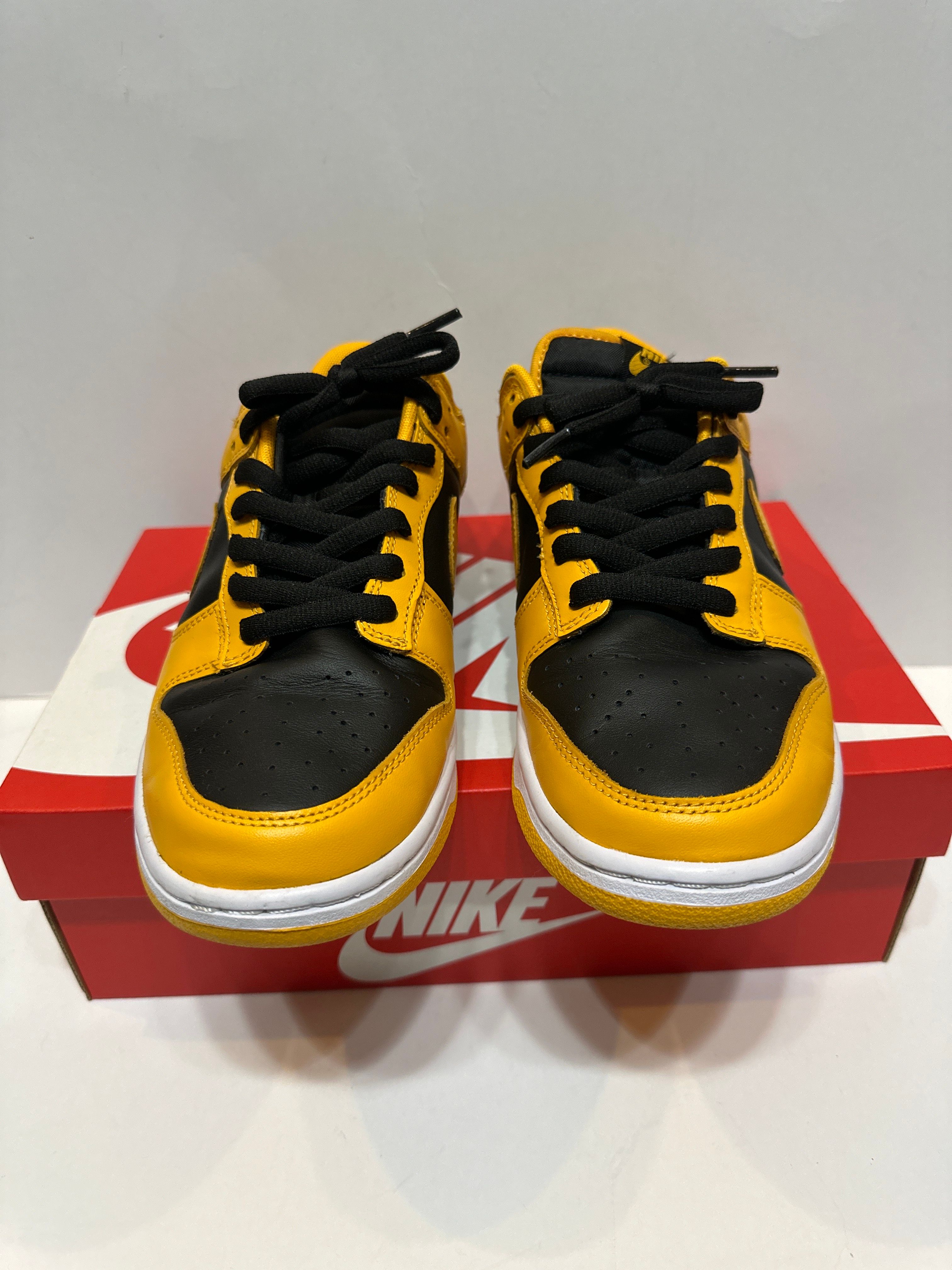 Nike Dunk Low "Championship Goldenrod"