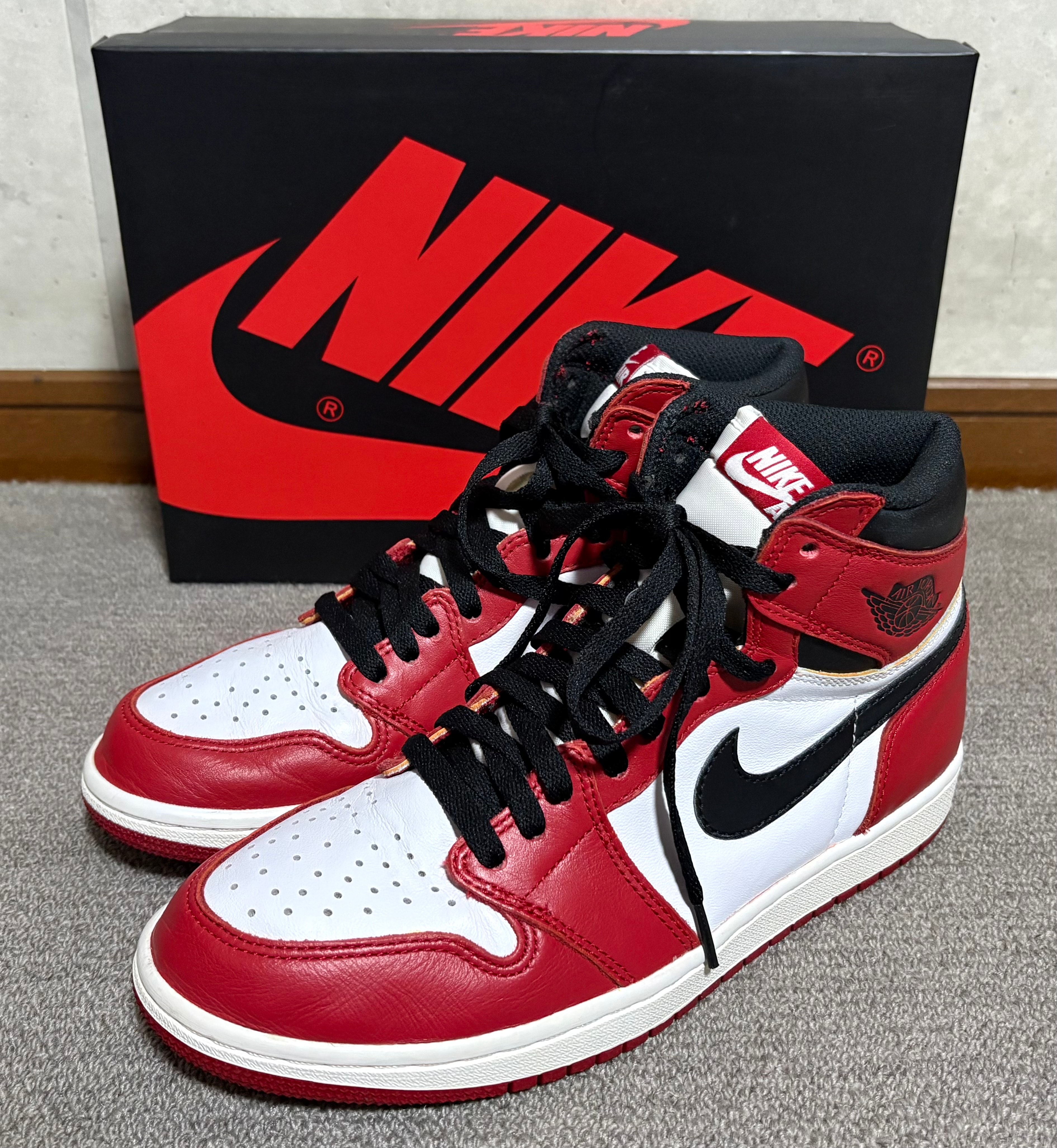 Nike Air Jordan 1 Retro High "Chicago" (2015)