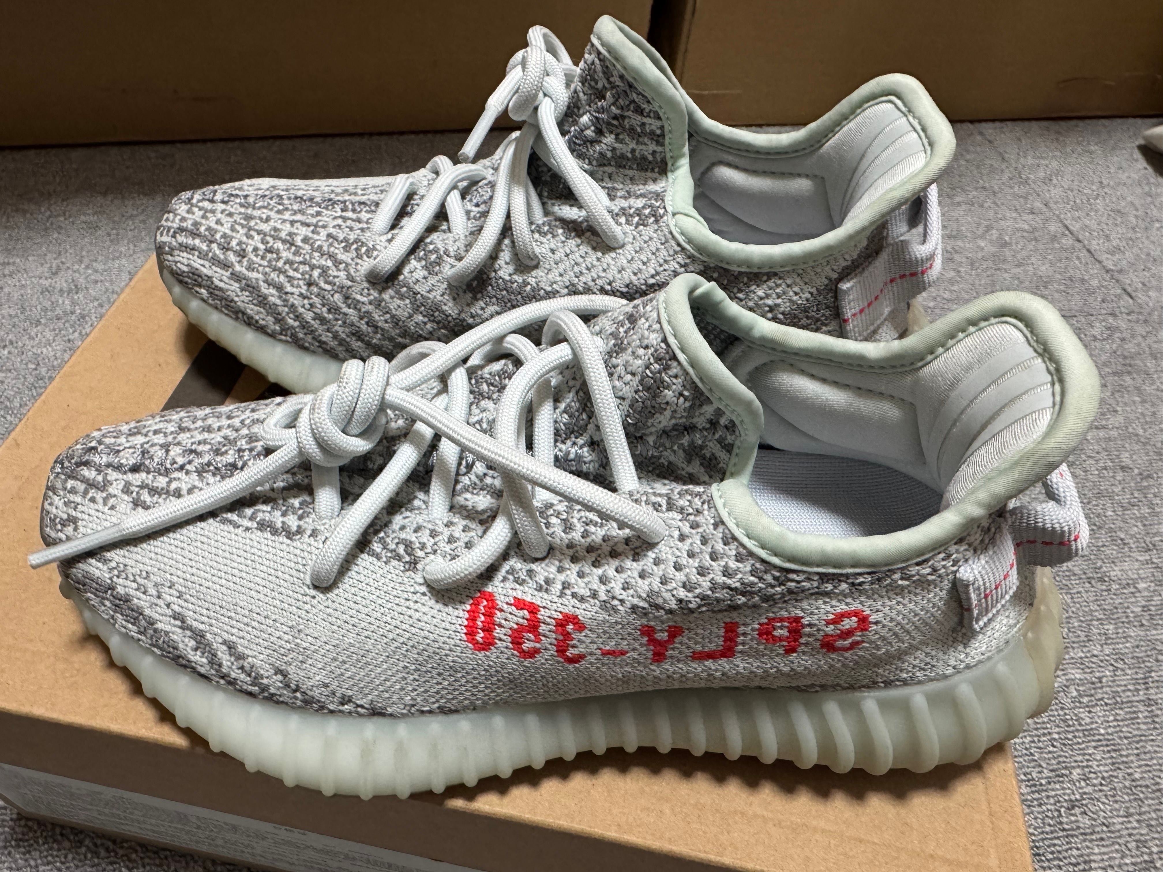 adidas YEEZY Boost 350 V2 "Blue Tint"