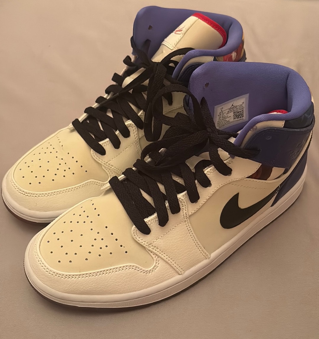 Nike Air Jordan 1 Mid SE "Valentine’s Day Flowers"