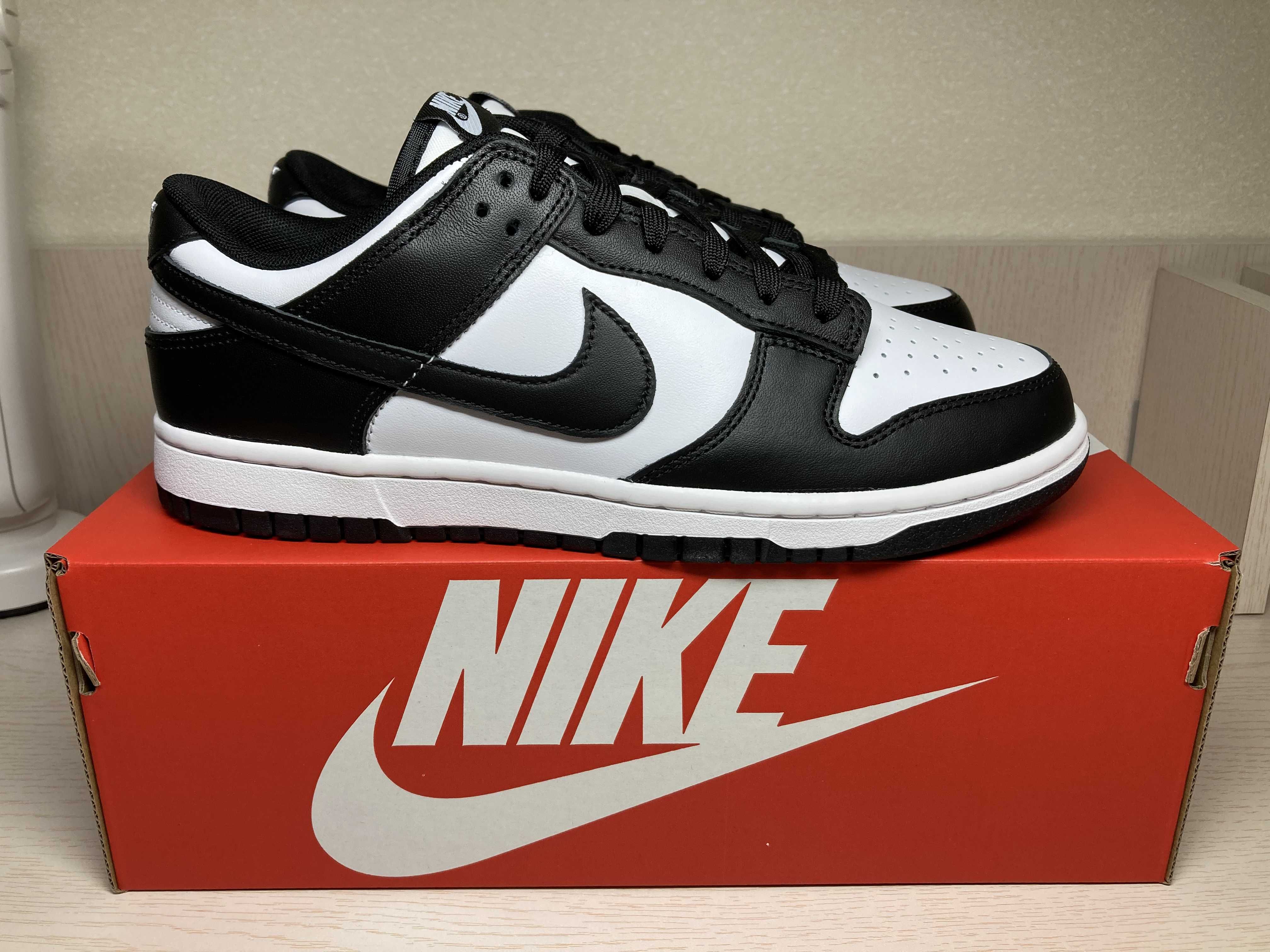 Nike Dunk Low Retro "Panda/White/Black"