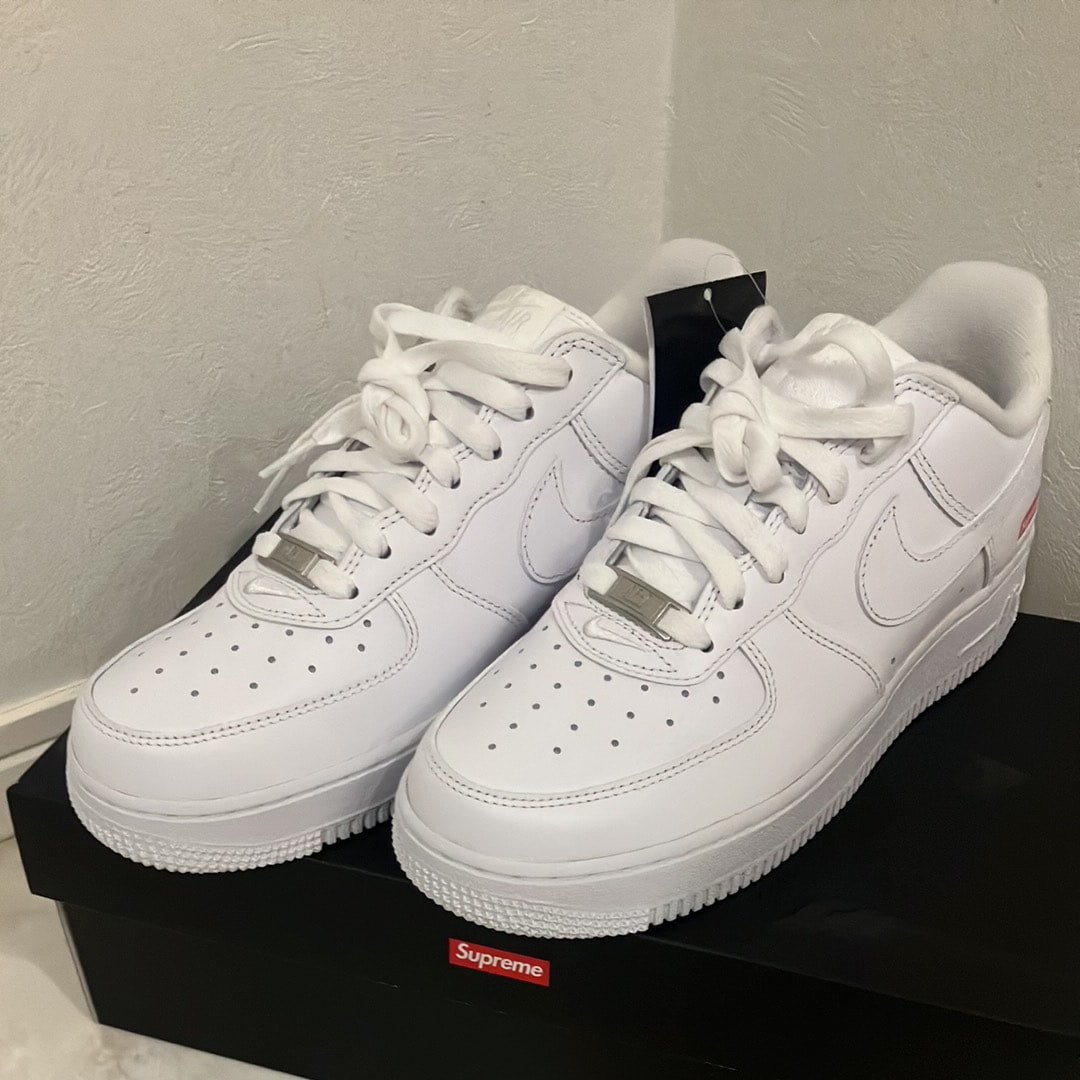 Supreme × Nike Air Force 1 Low "White"