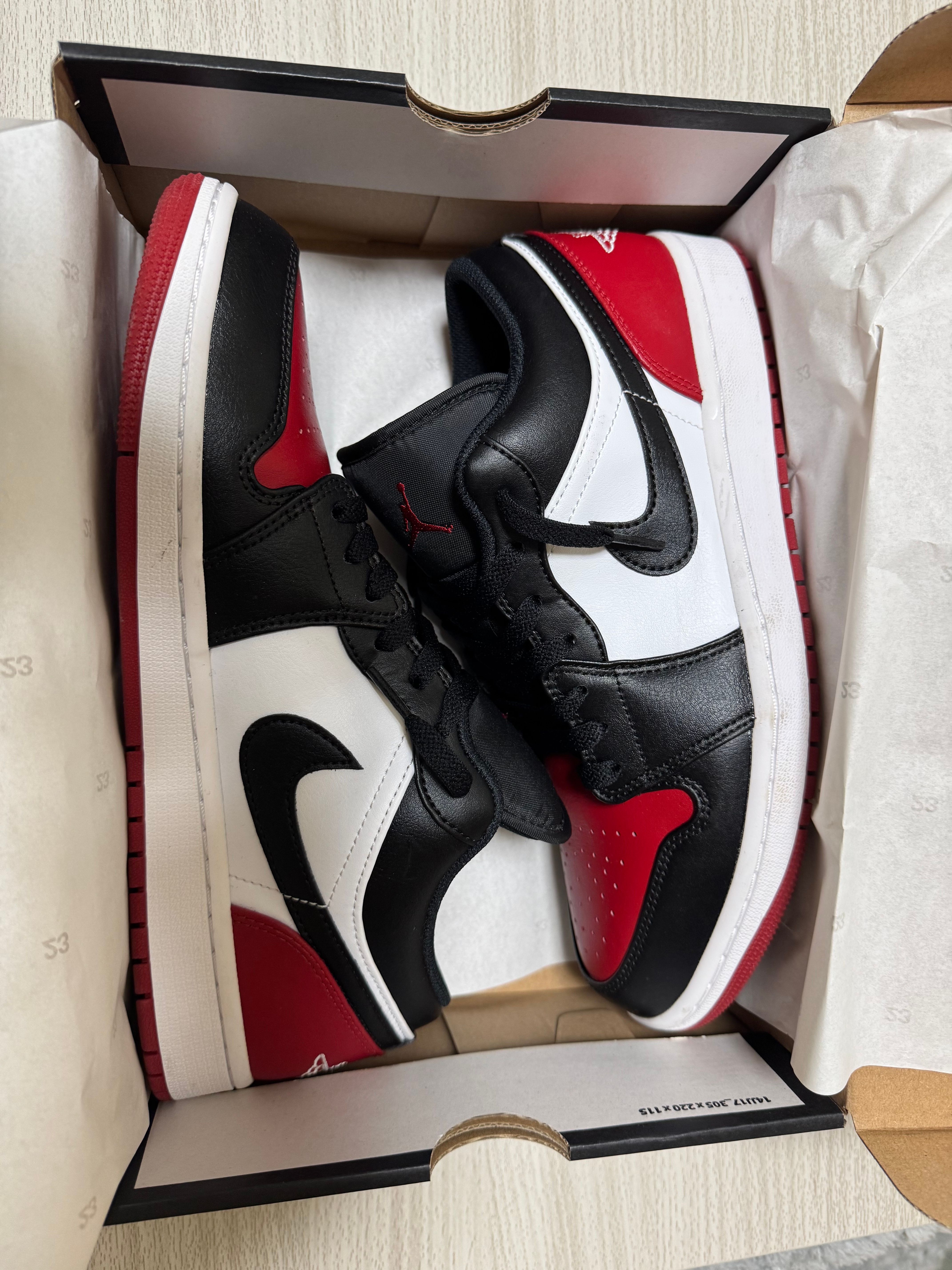 Nike Air Jordan 1 Low "Bred Toe"