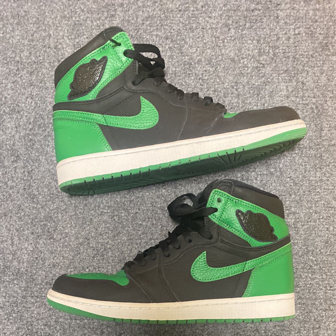 Nike Air Jordan 1 Retro High OG "Black/Pine Green" (2020)