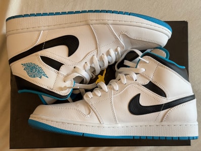 Nike Air Jordan 1 Mid "White/Laser blue"