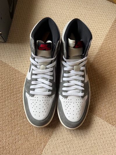 Nike Air Jordan 1 Retro High OG "Black and Smoke Grey"