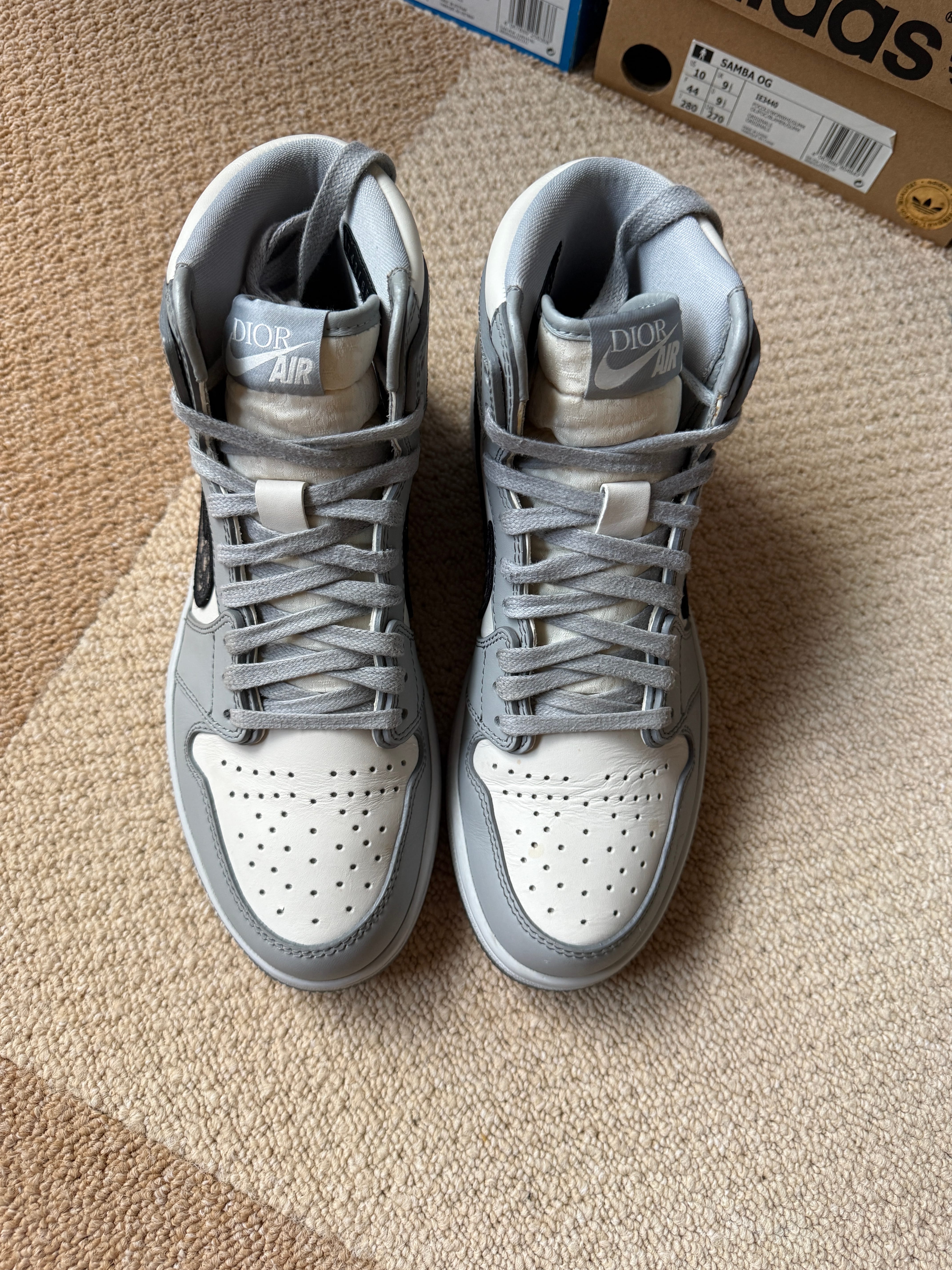 ディオール × ナイキ エアジョーダン1 ハイ OG "ディオール"