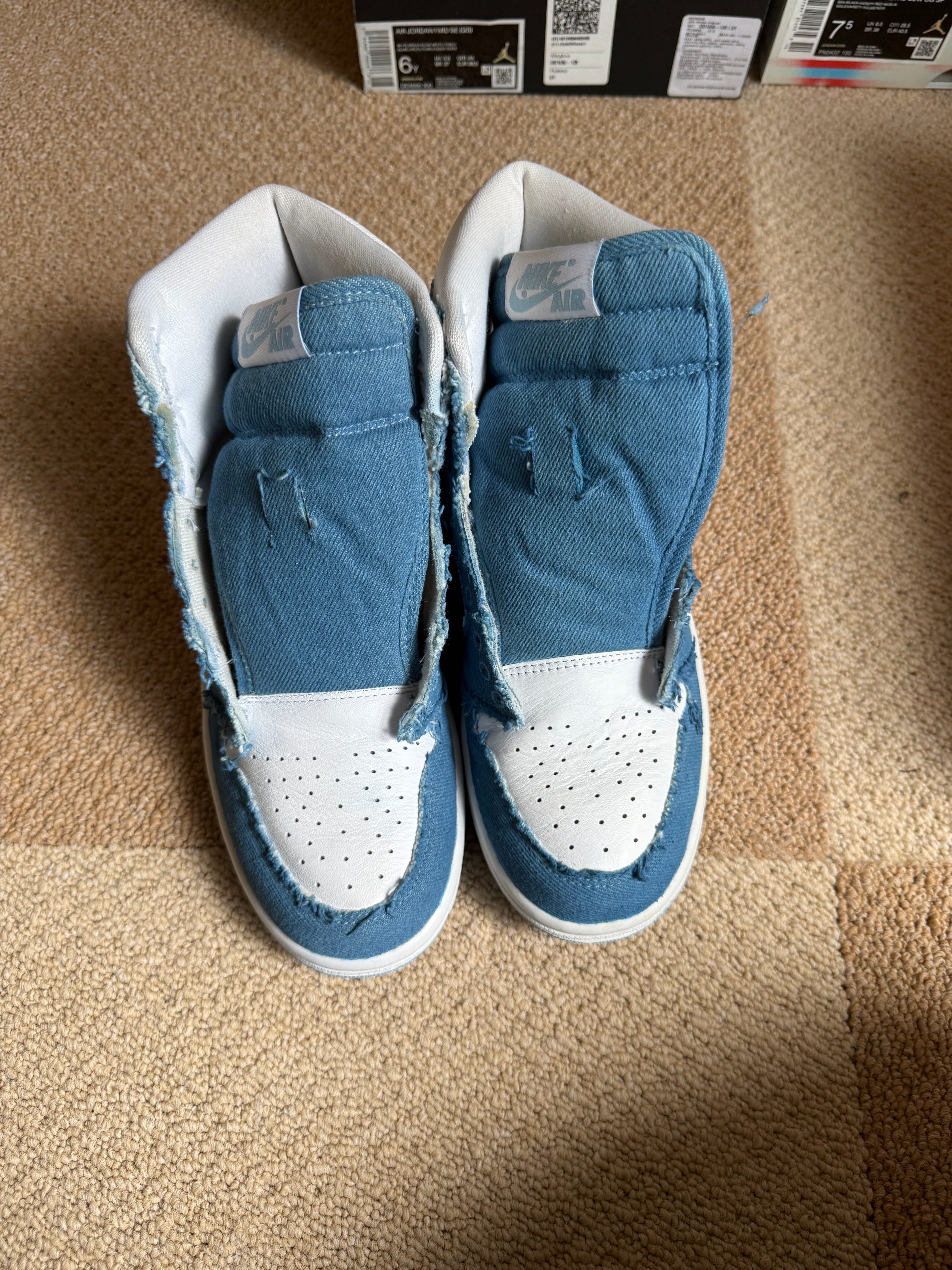 ナイキ ウィメンズ エアジョーダン1 ハイ OG "デニム"