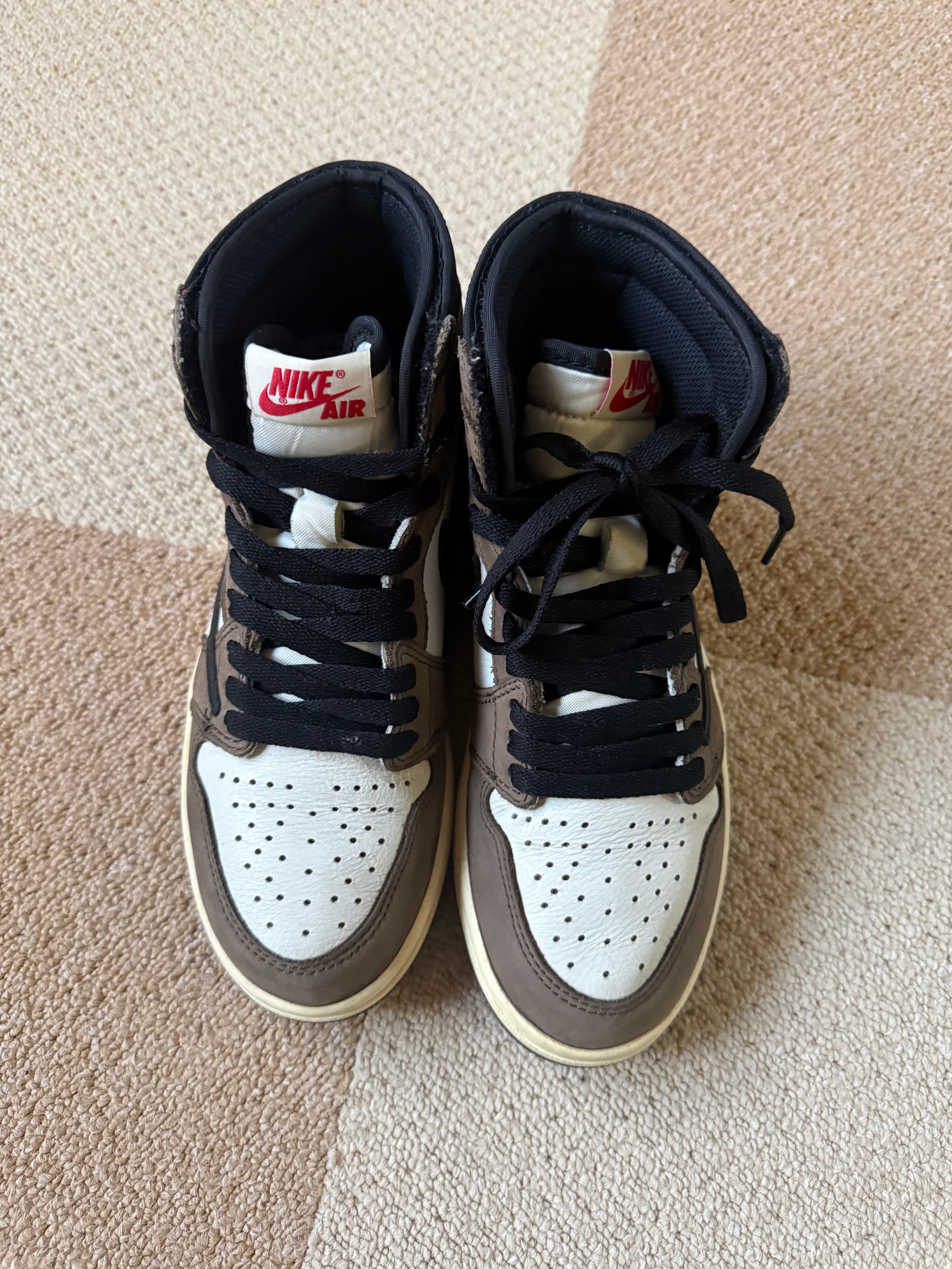 Travis Scott × Nike Air Jordan 1 Retro High OG TS SP "Sail/Dark Mocha"