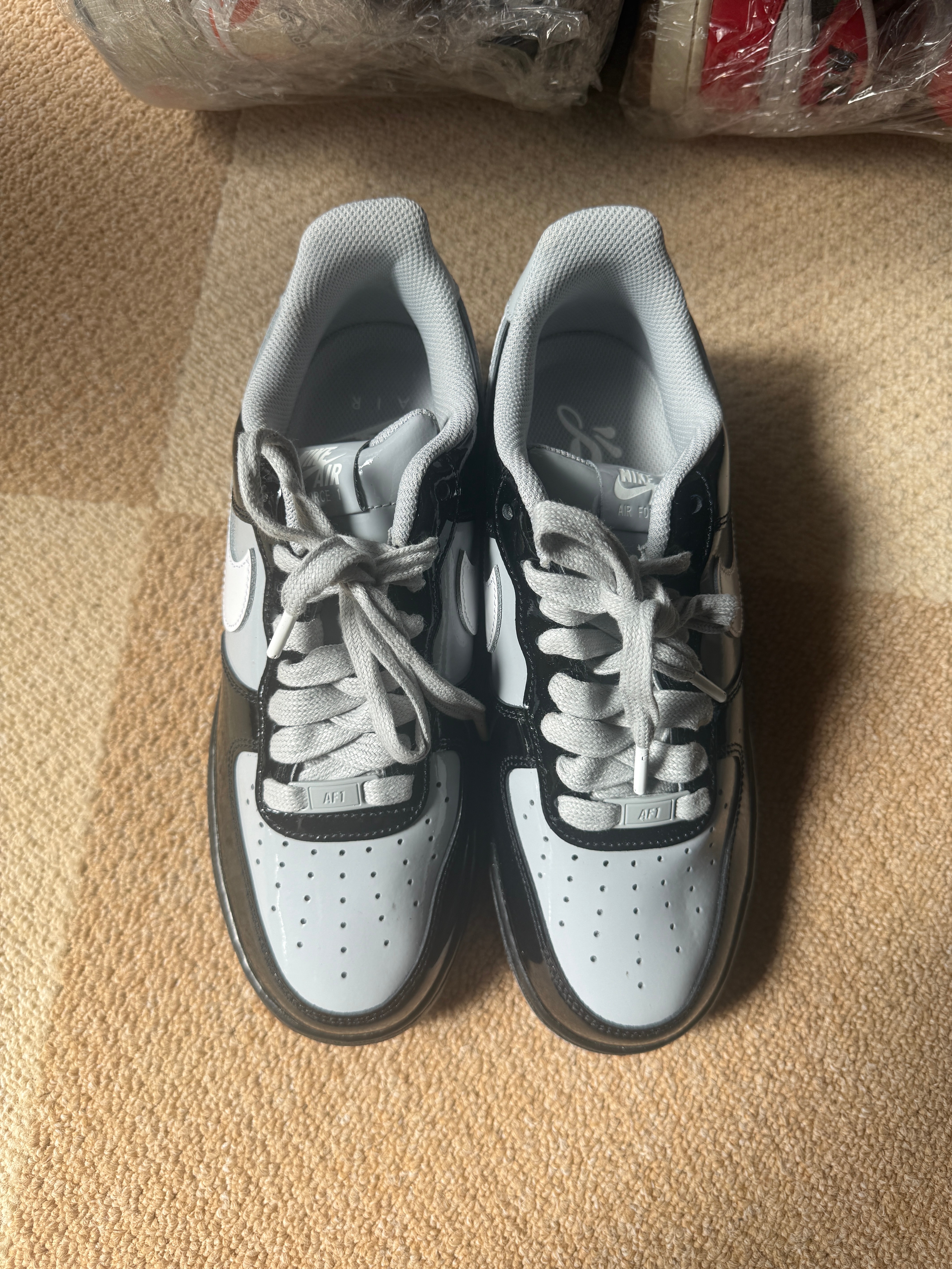 セントラルシー × ナイキ エアフォース1 ロー "ブラック/ライトスモークグレー"