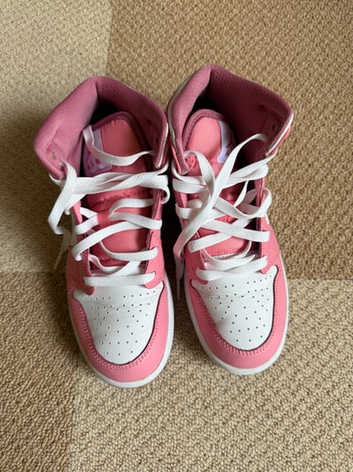 Nike GS Air Jordan 1 Mid "Coral Chalk/White/Desert Berry"
