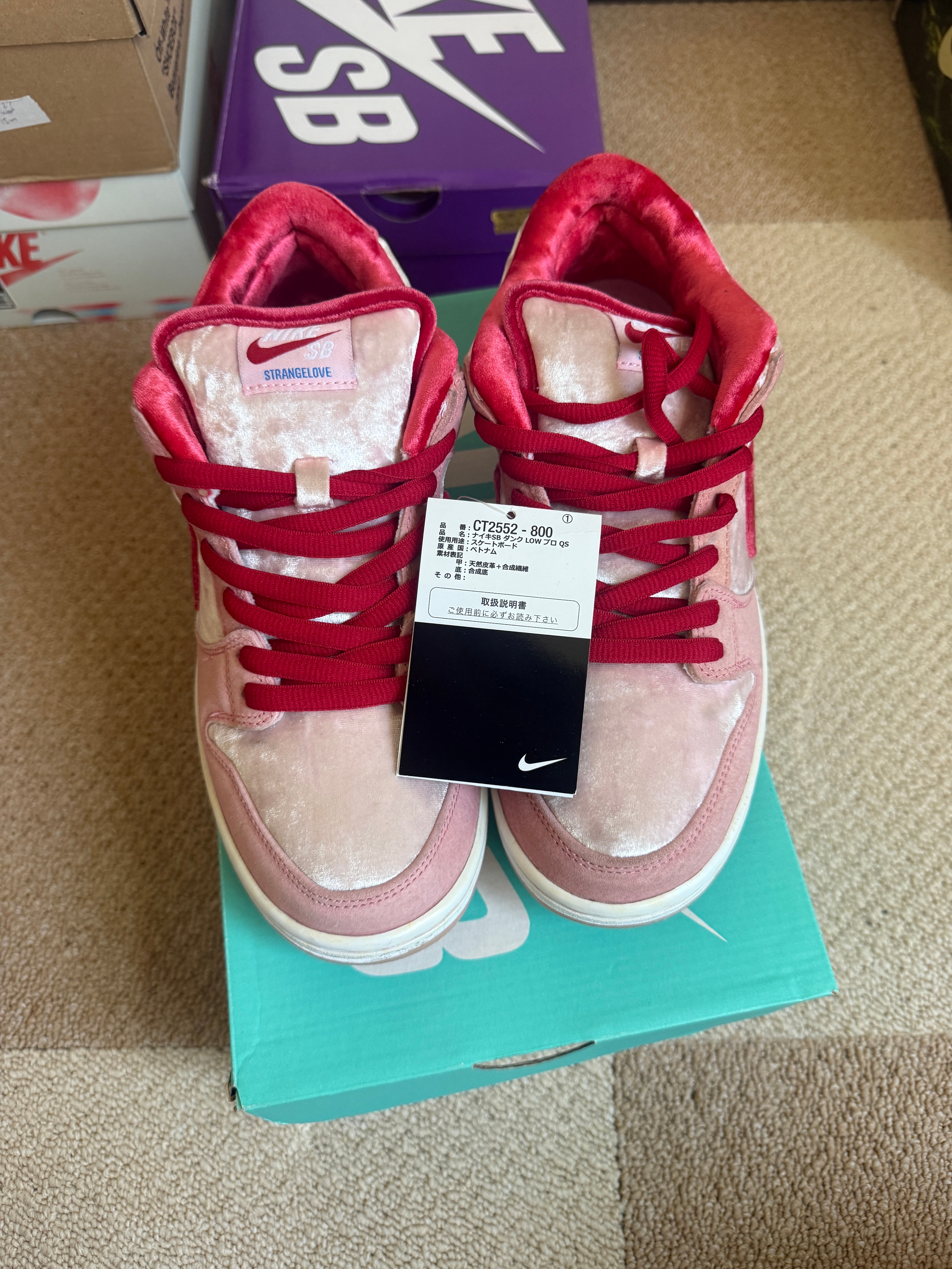 Strangelove × Nike SB Dunk Low "Valentine’s Day"