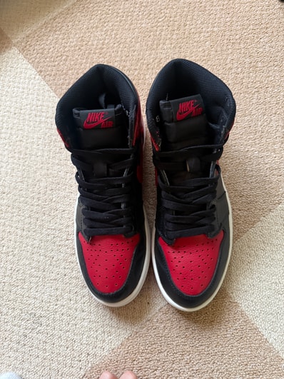 Nike Air Jordan 1 Retro High OG "Bred/Banned"
