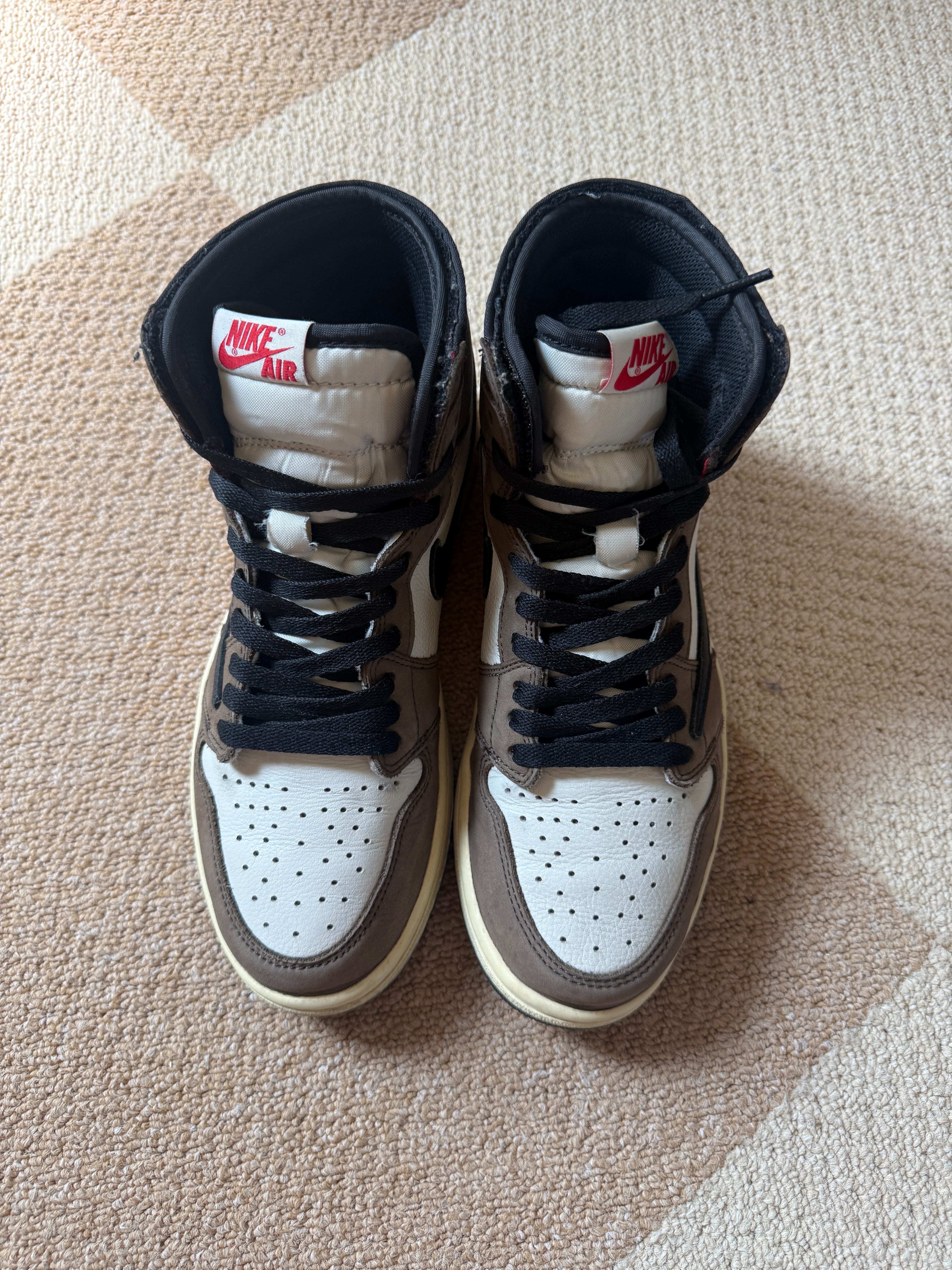 Travis Scott × Nike Air Jordan 1 Retro High OG TS SP "Sail/Dark Mocha"