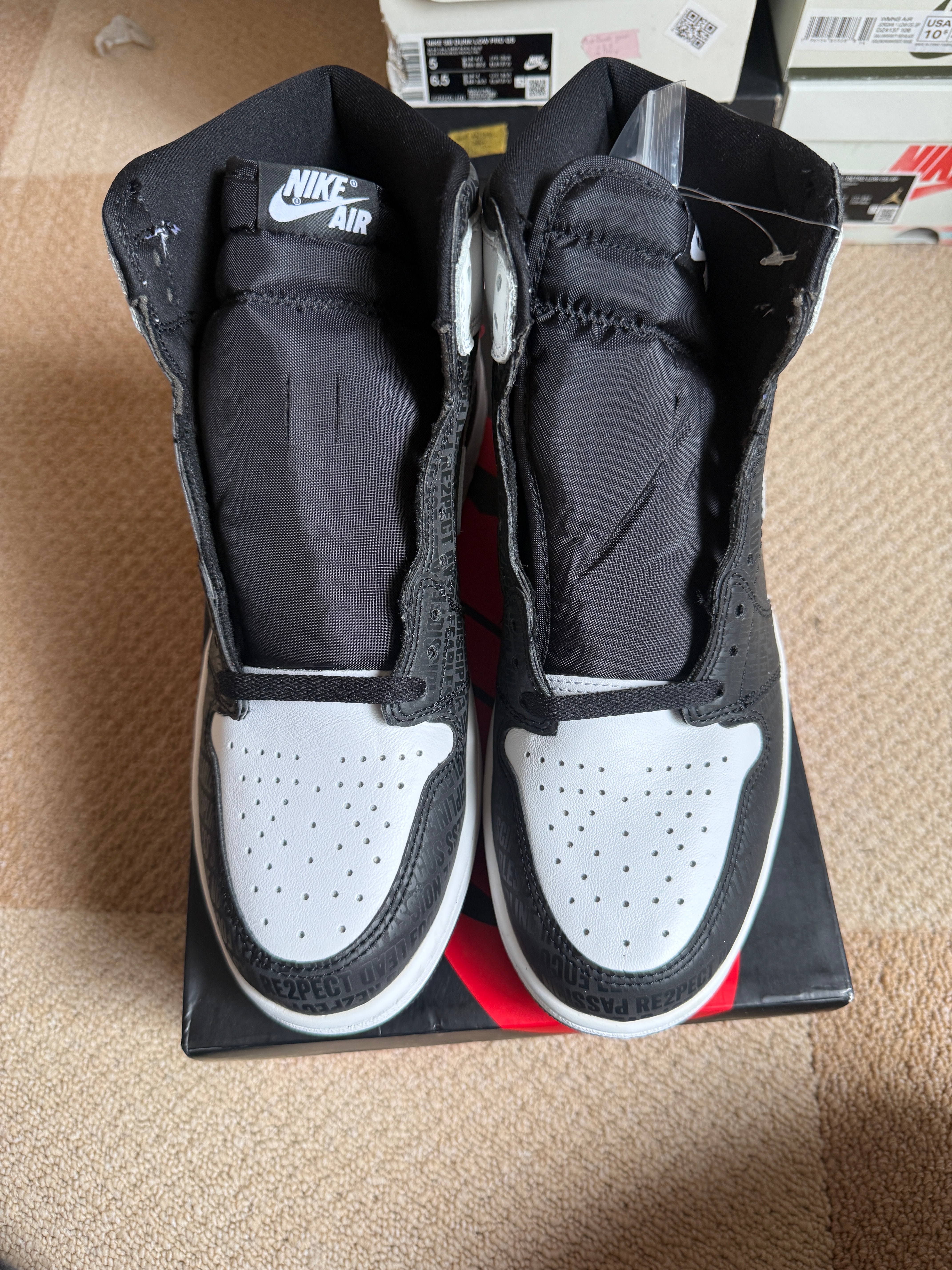 ナイキ エアジョーダン1 ハイ "RE2PECT (デレク・ジーター)"