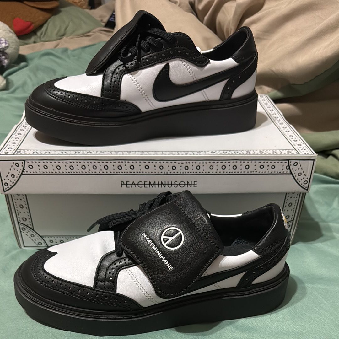 PEACEMINUSONE × Nike Kwondo 1 "Black and White" / G-DRAGON