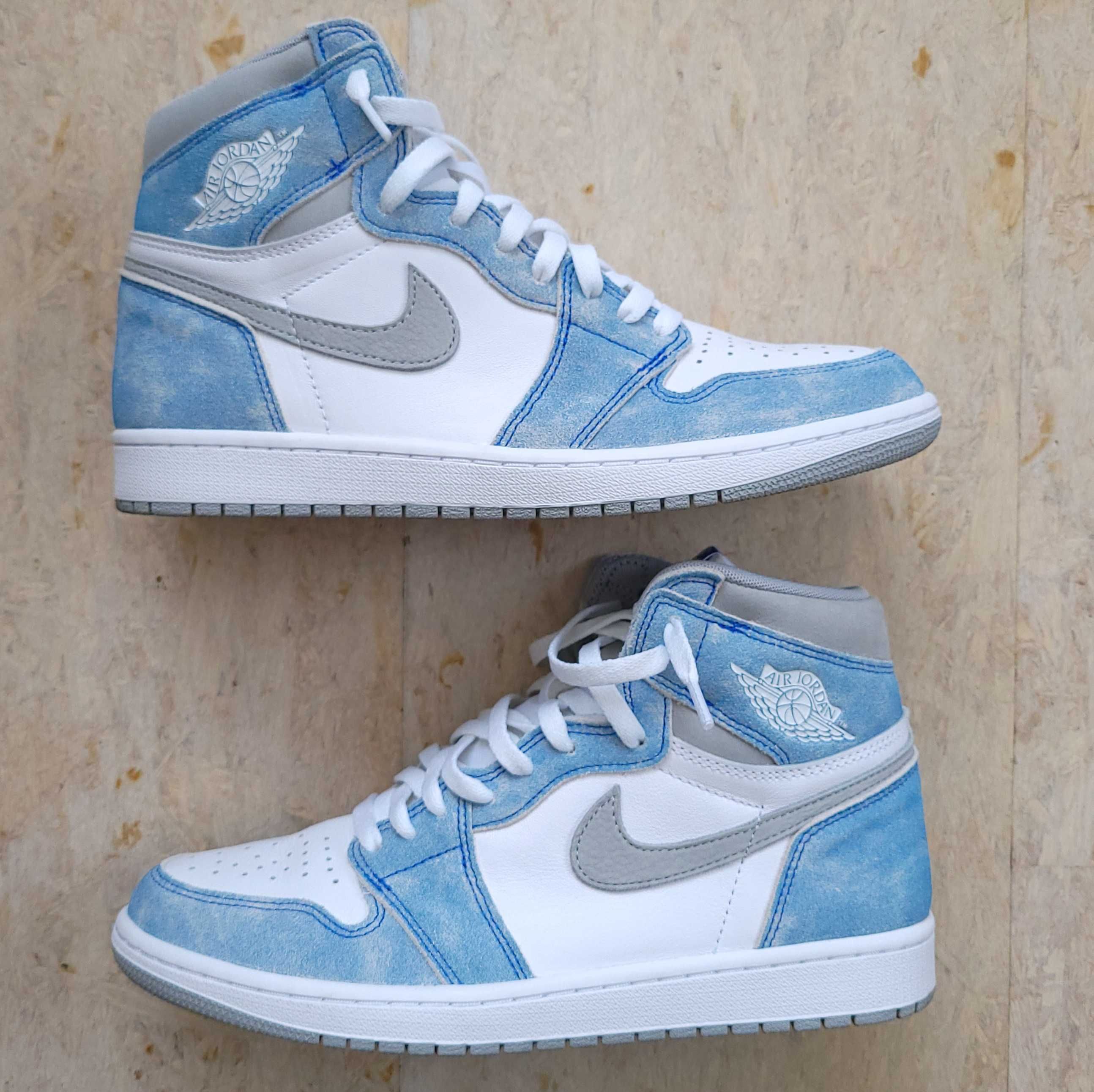 Nike Air Jordan 1 High OG "Hyper Royal"