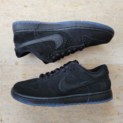 UNDEFEATED × Nike Dunk Low SP "5 ON IT"