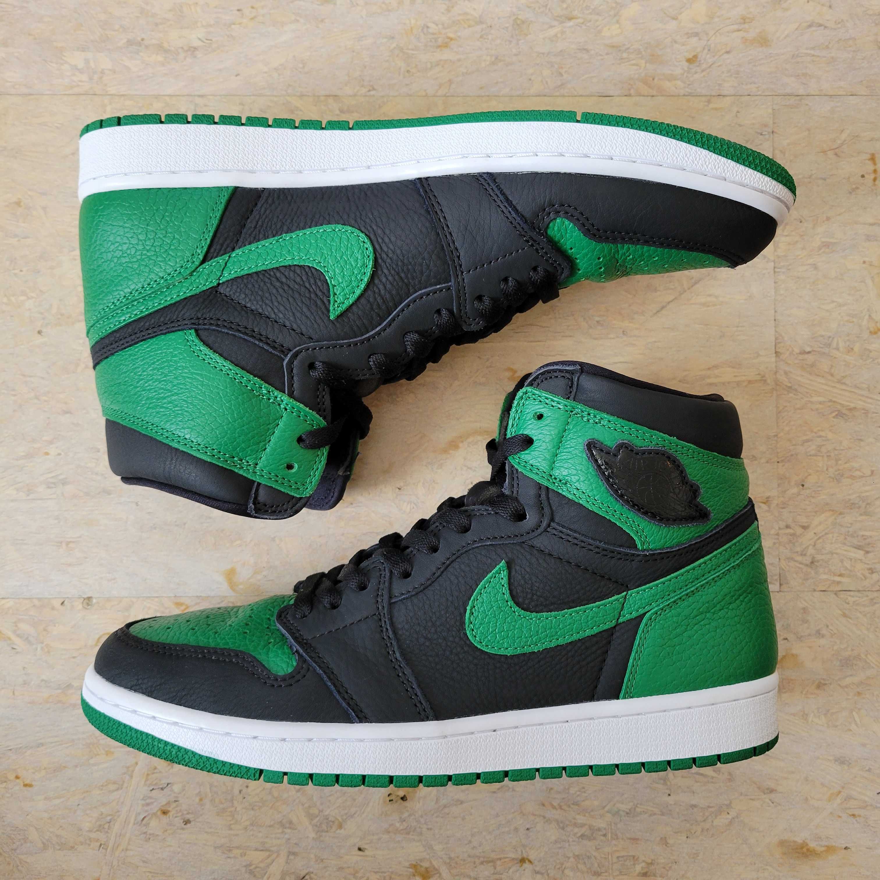 Nike Air Jordan 1 Retro High OG "Black/Pine Green" (2020)      