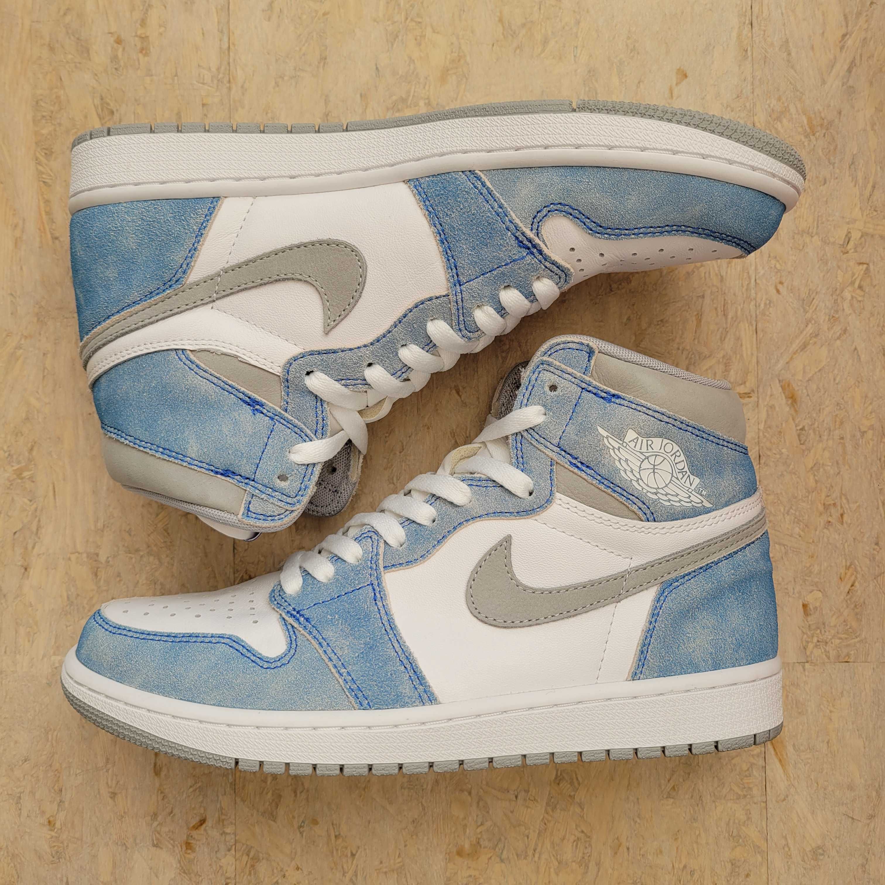 Nike Air Jordan 1 High OG "Hyper Royal"