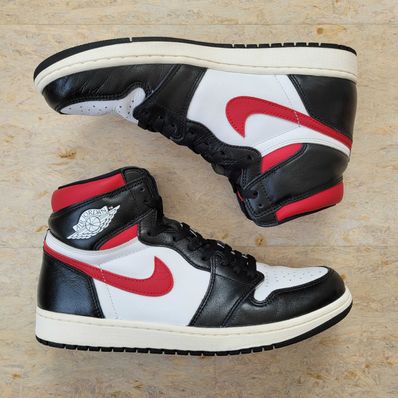 Nike Air Jordan 1 Retro High "Black/White/Sail/Gym Red"