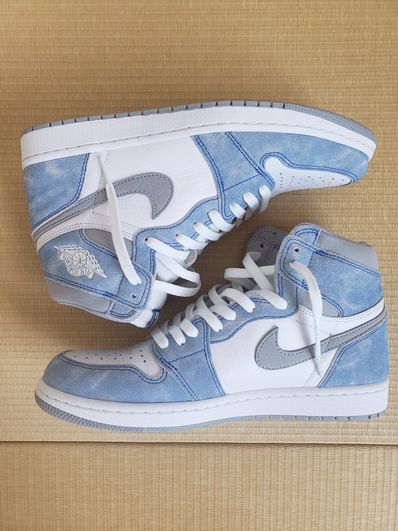 Nike Air Jordan 1 High OG "Hyper Royal"